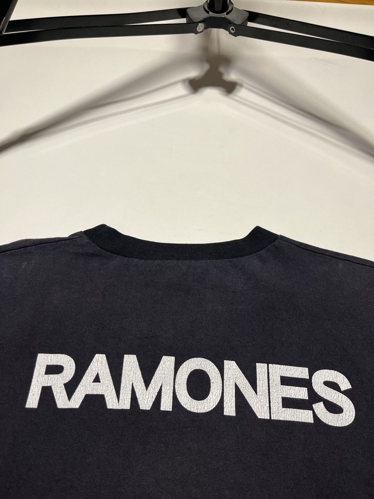 Band Tees 90s RAMONES Wanted perfectly thrashed tee Size US L / EU 52-54 / 3 - 7 Thumbnail