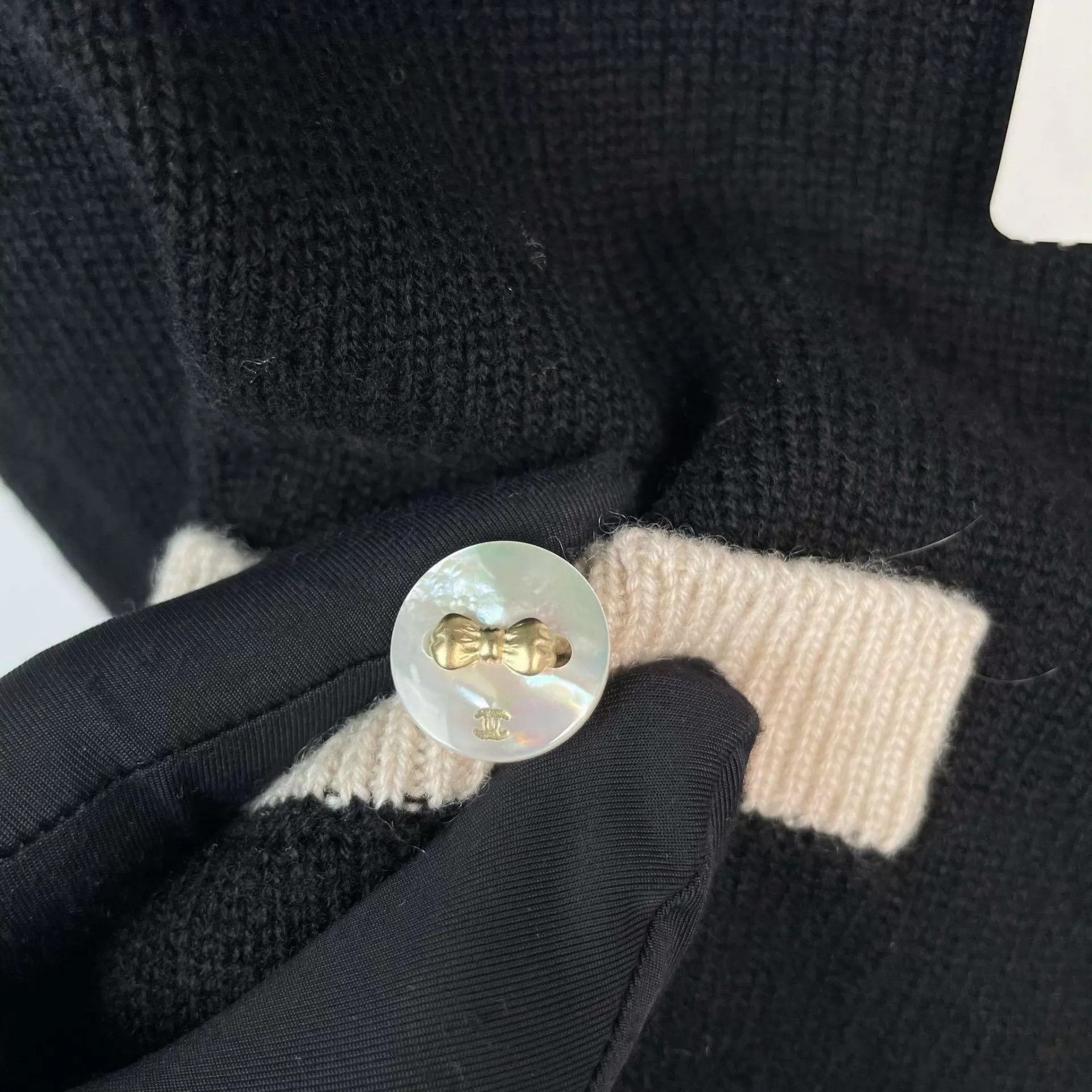 Chanel Chanel 25K Black & White Colorblock Knit Pullover 36 Size XS / US 0-2 / IT 36-38 - 5 Thumbnail
