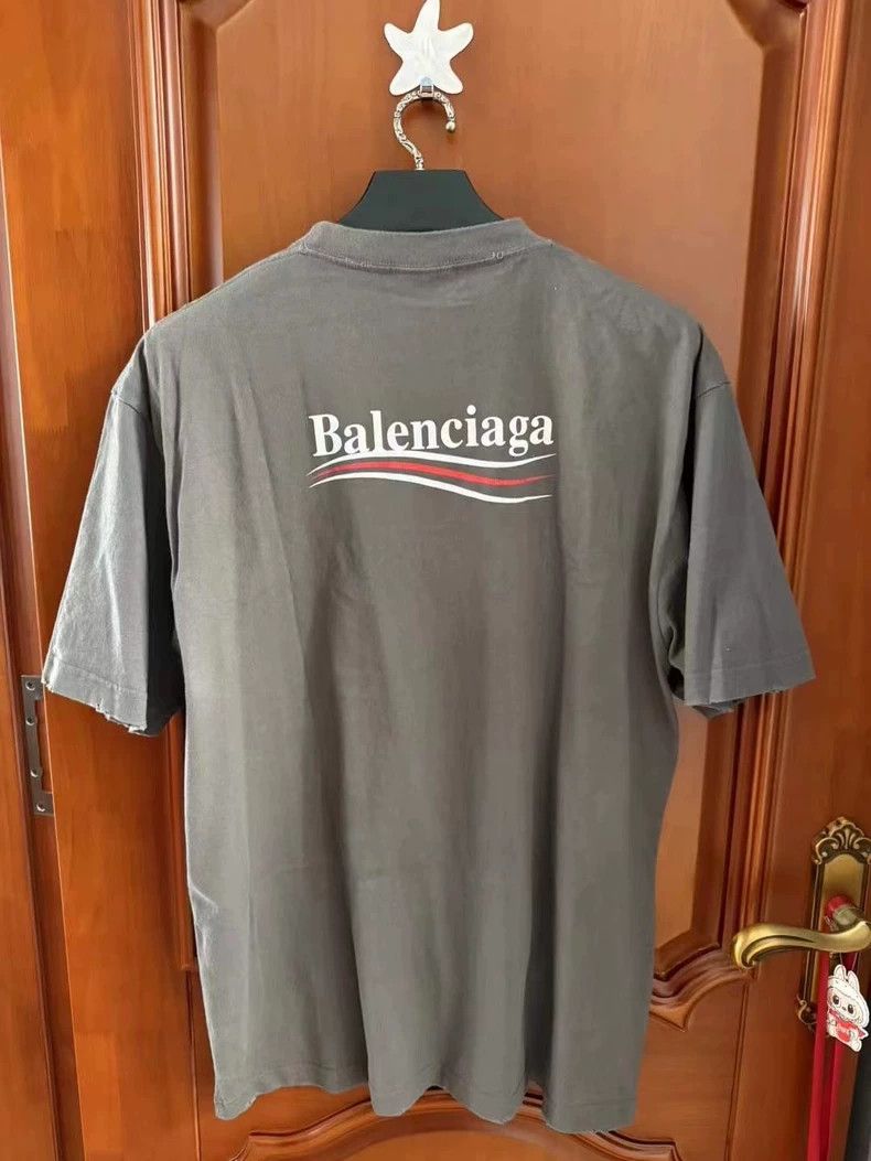 Balenciaga Balenciaga Smoky Coke Print Short Sleeve Women's Style Size US XS / EU 42 / 0 - 2 Thumbnail