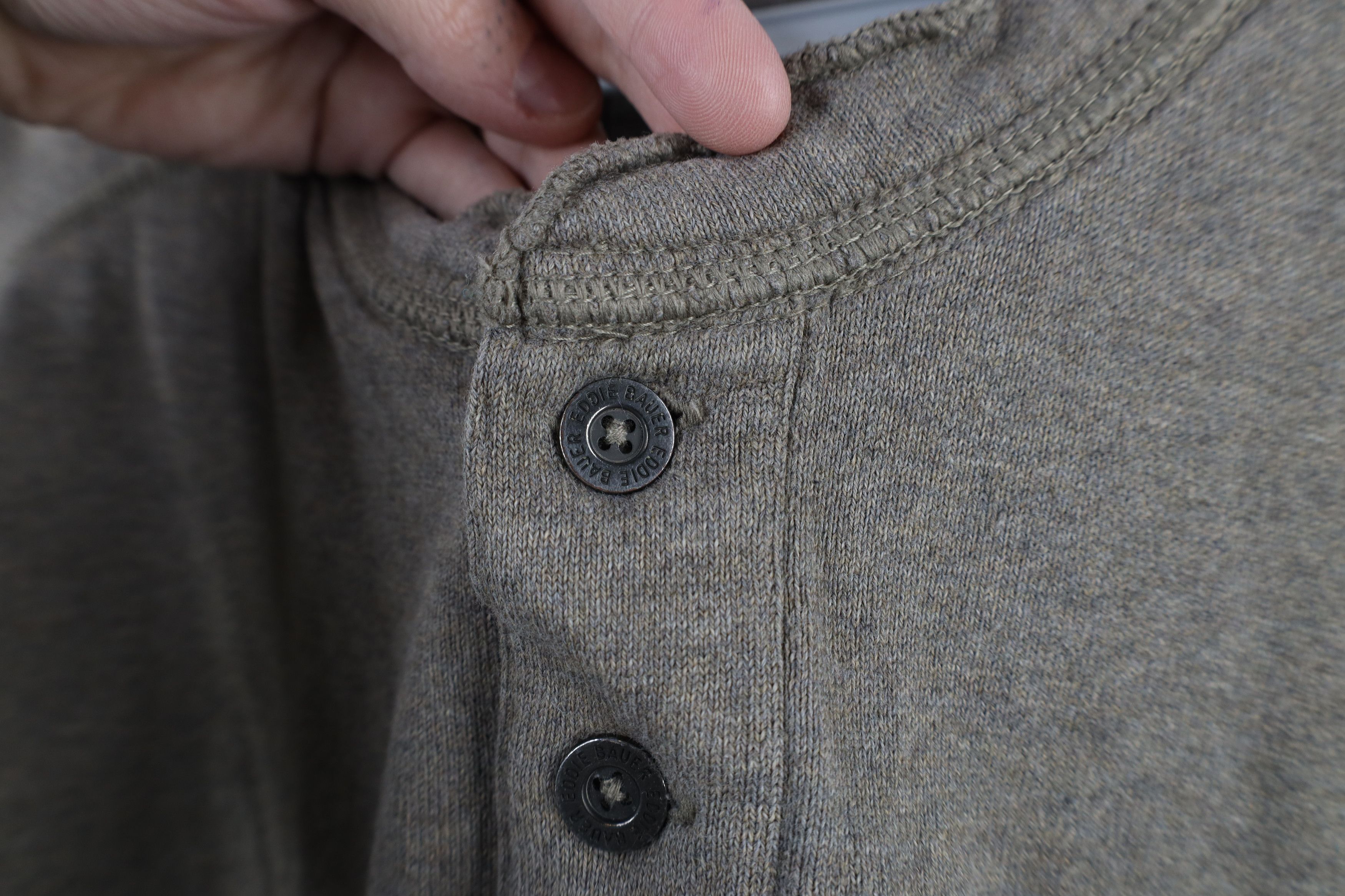 Eddie Bauer × Vintage Vintage Eddie Bauer Cotton Ribbed Knit Henley T-Shirt Beige Size US XL / EU 56 / 4 - 10 Thumbnail
