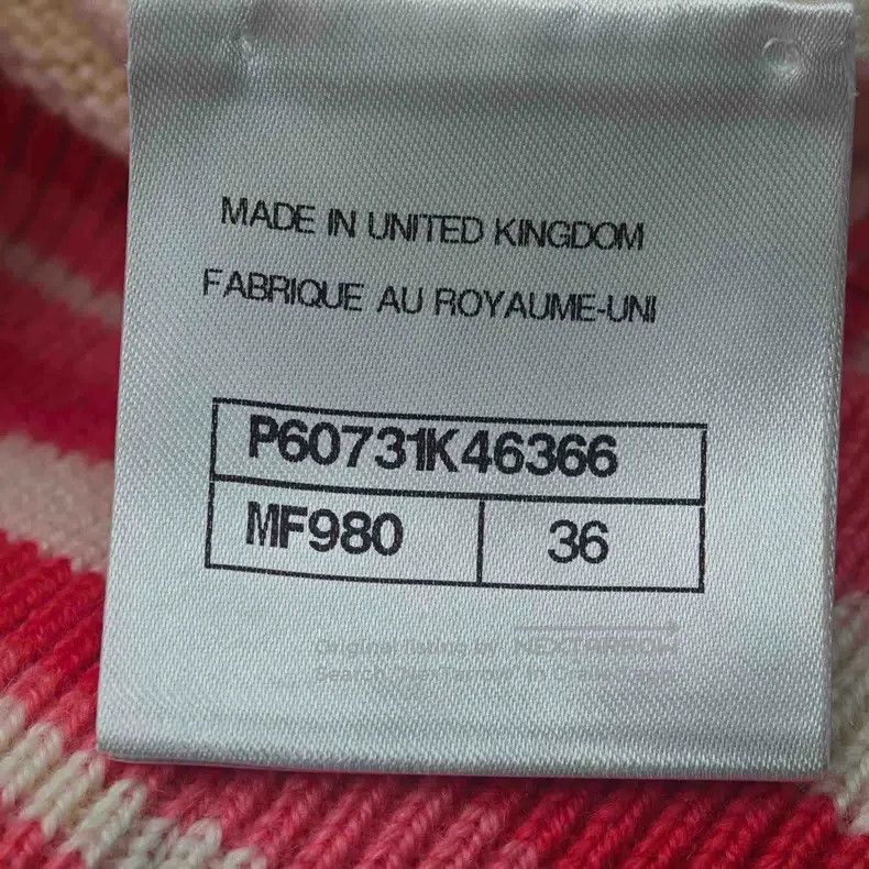 Chanel Chanel Red and white classic logo buttoned cashmere cardig Size XS / US 0-2 / IT 36-38 - 8 Thumbnail