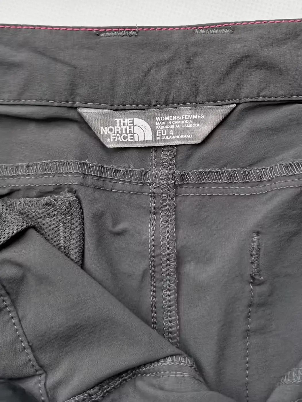 The North Face The North Face Tracking Pants (76) Size 28" / US 6 / IT 42 - 5 Thumbnail
