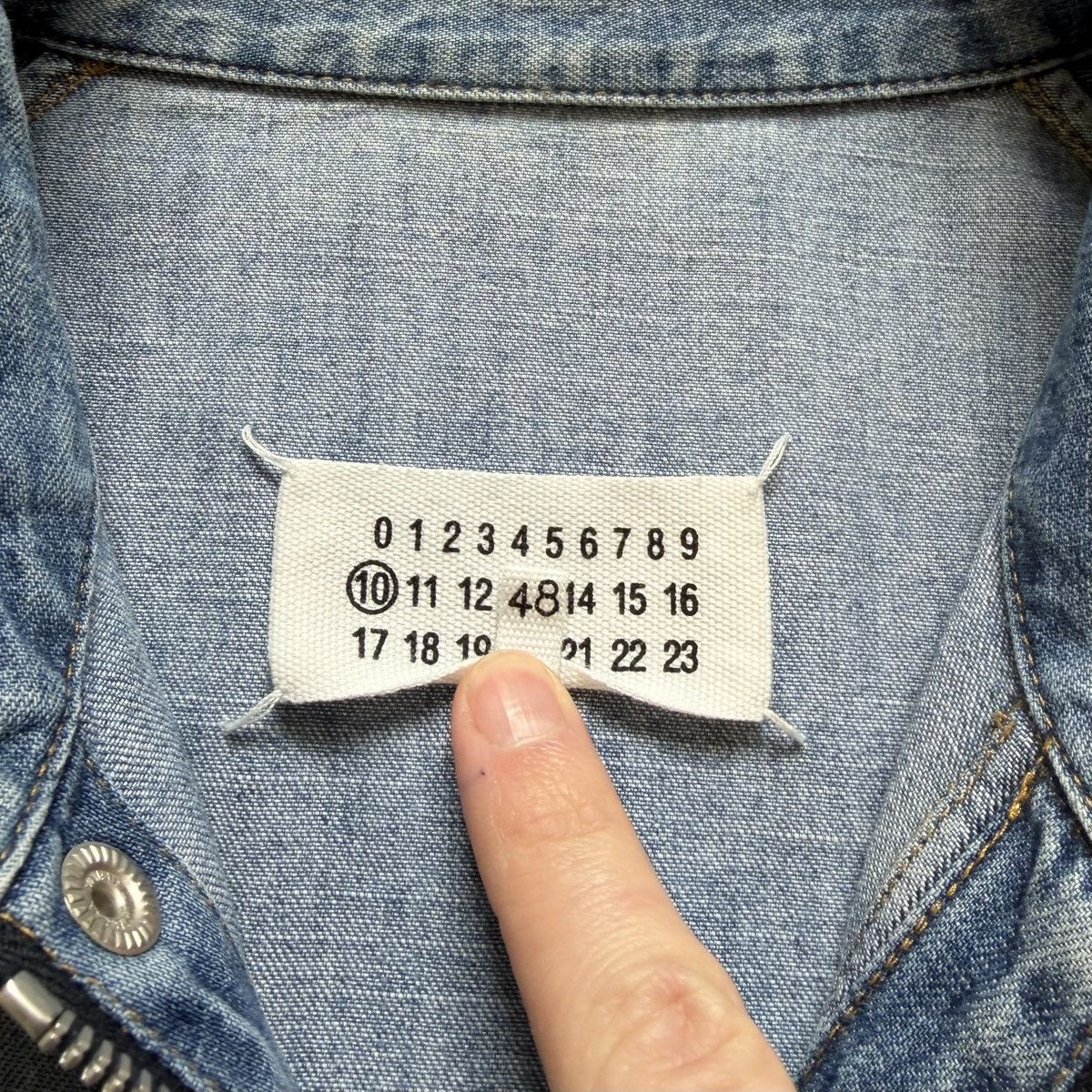 Maison Margiela S/S 19 Washed Blue Zip Denim Utility Shirt Size US M / EU 48-50 / 2 - 8 Thumbnail