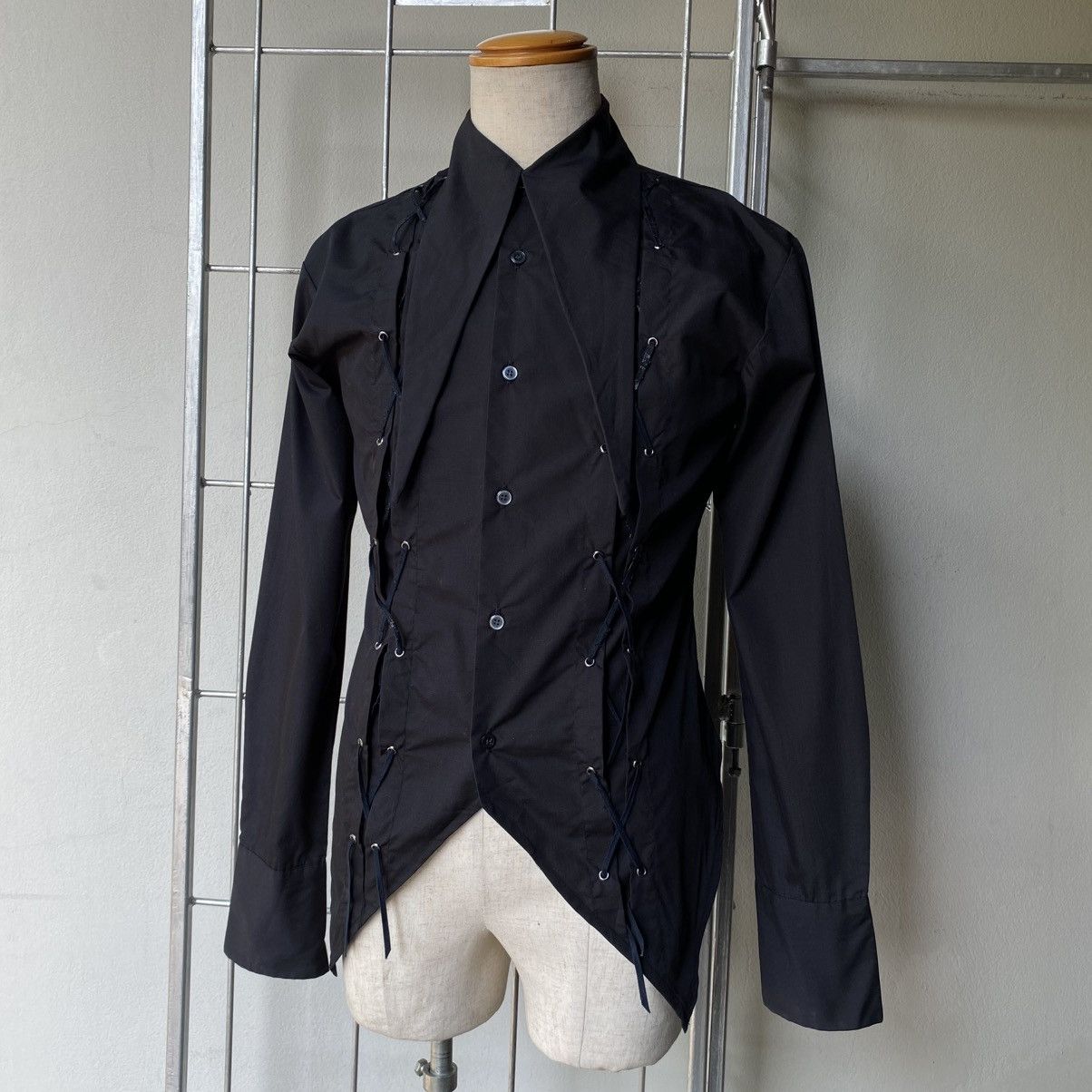 Designer × Japanese Brand Devil'n Bass Y2K Punk Black Lace-Up Symmetrical Shirt Size US L / EU 52-54 / 3 - 21 Thumbnail