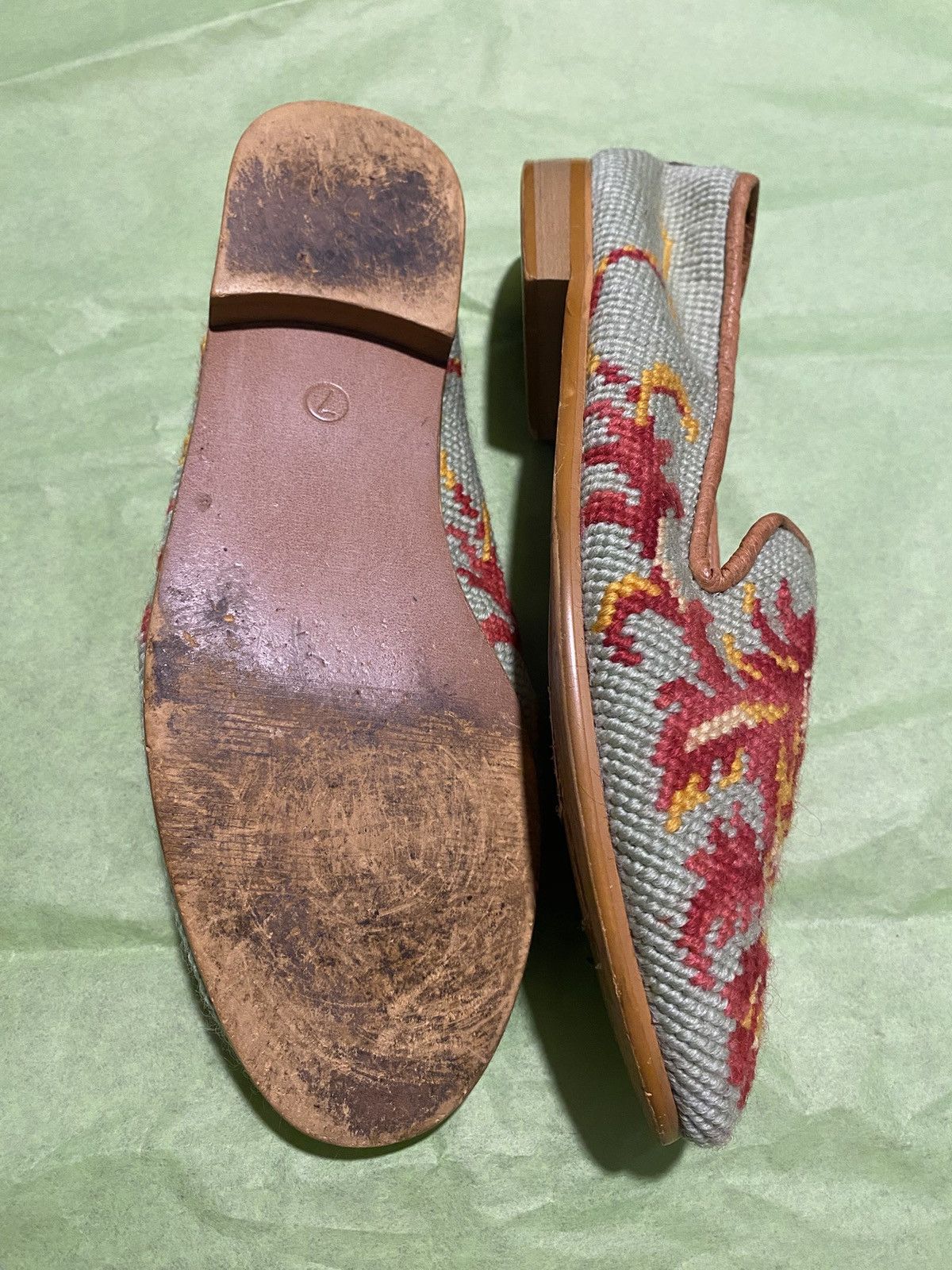 Anthropologie Anthropologie Vintage Snapdragon Needle Point Loafers! Size US 7 / IT 37 - 4 Thumbnail