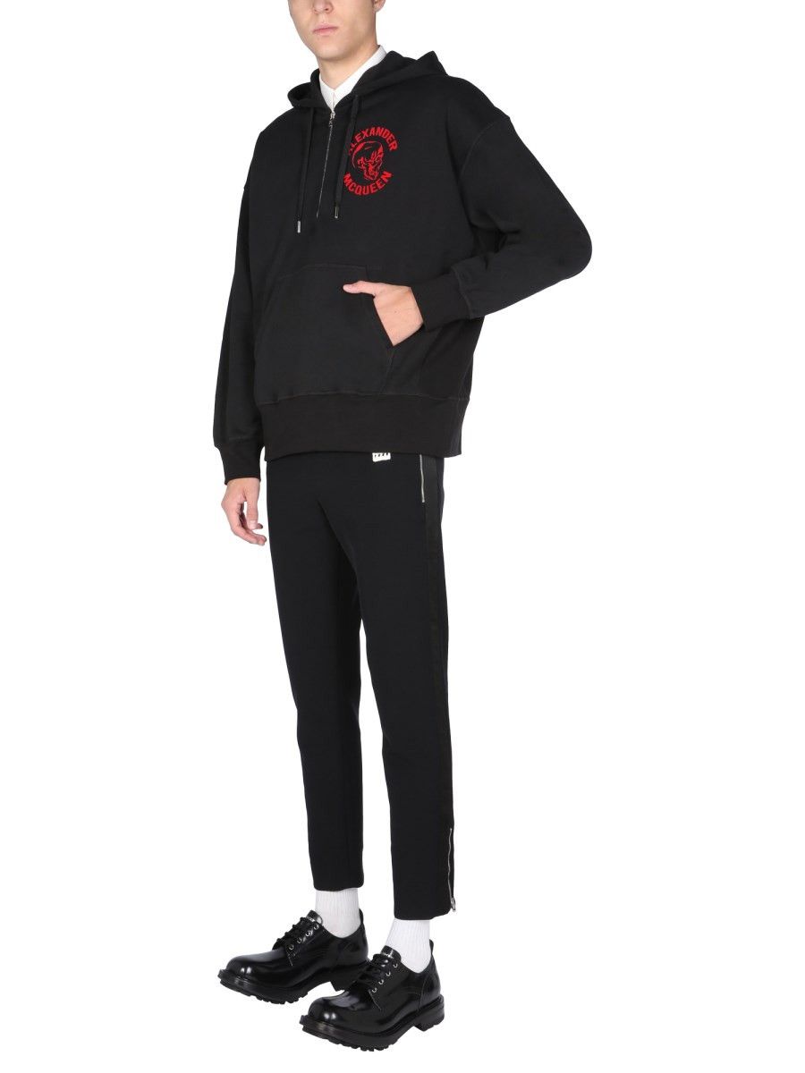 Alexander McQueen o1y1024 Hooded Sweatshirt In Black Size US S / EU 44-46 / 1 - 2 Thumbnail
