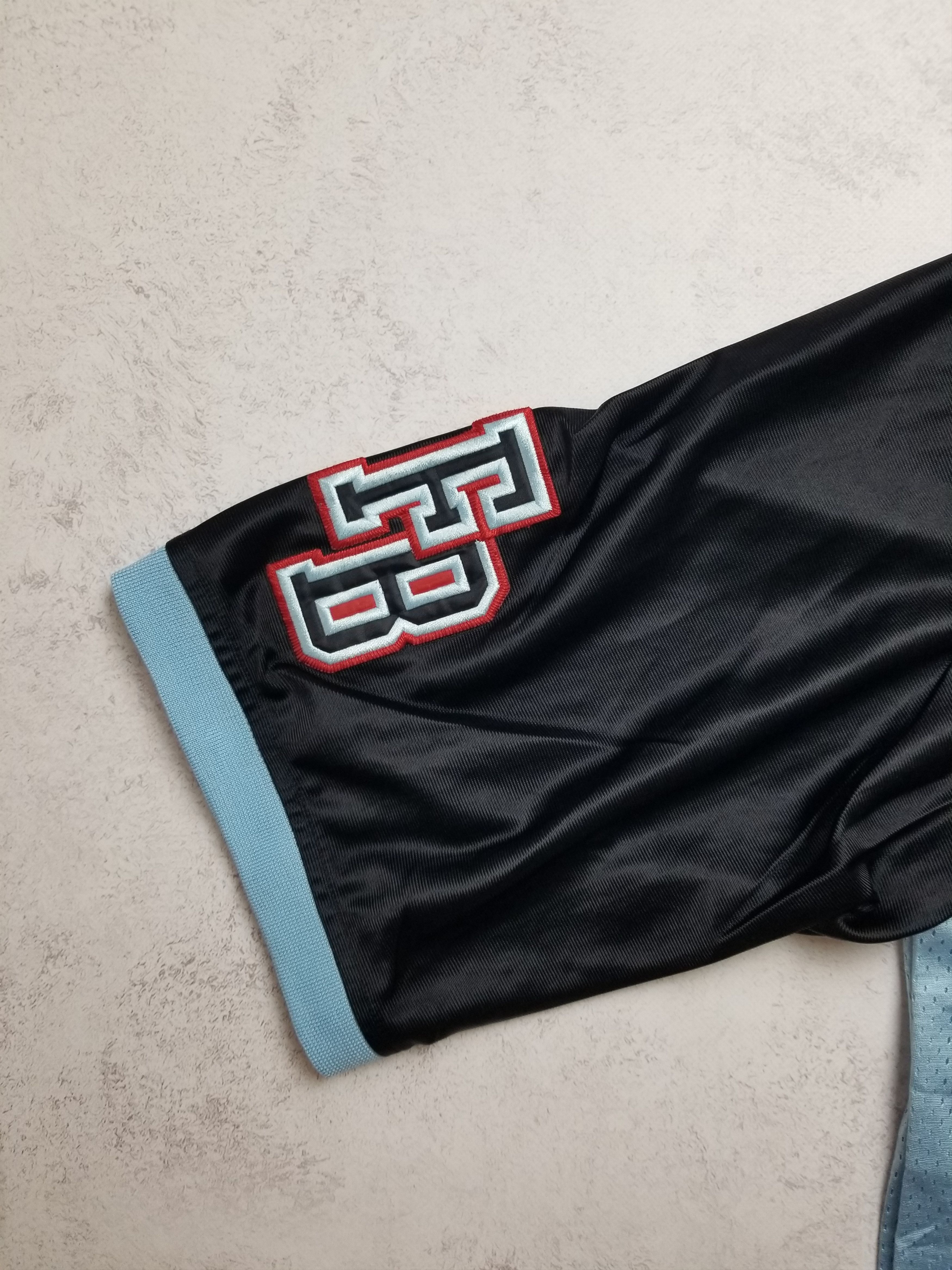 Fubu Vintage FUBU 05 Rap Hip Hop Retro Y2K Blue Jersey Size US L / EU 52-54 / 3 - 11 Thumbnail