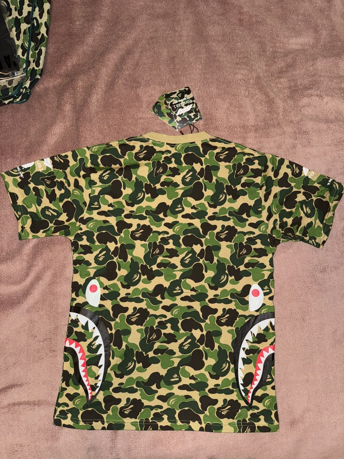 Bape BAPE x F1 Shark Tee Size US M / EU 48-50 / 2 - 2 Thumbnail
