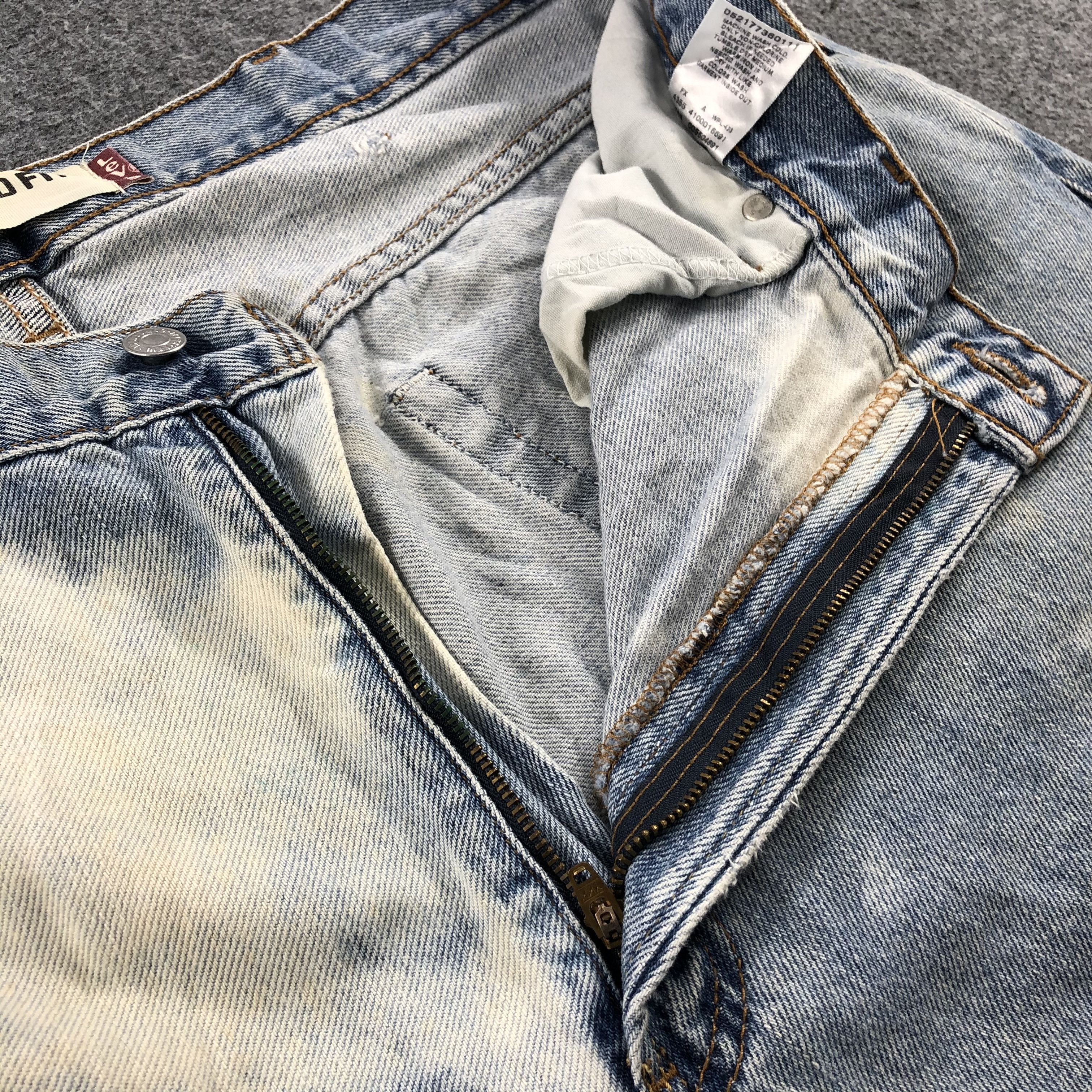 Levi's Vintage Levi's 550 Jeans Medium Wash Denim KJ408 Size US 37 - 8 Thumbnail