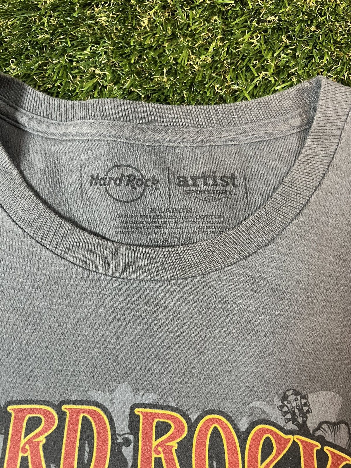Hard Rock Cafe Vintage Y2K San Diego Hard Rock Cafe World Peace Hunger Tee Size US XL / EU 56 / 4 - 5 Thumbnail