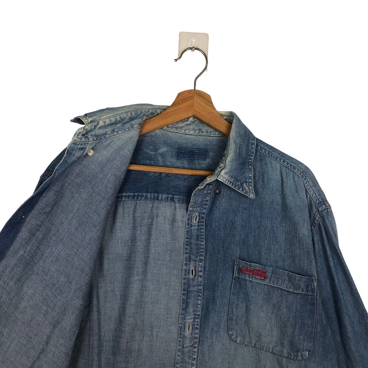 Japanese Brand 🔥VINTAGE COCA COLA DENIM CHAMBREY JACKET Size US M / EU 48-50 / 2 - 10 Thumbnail
