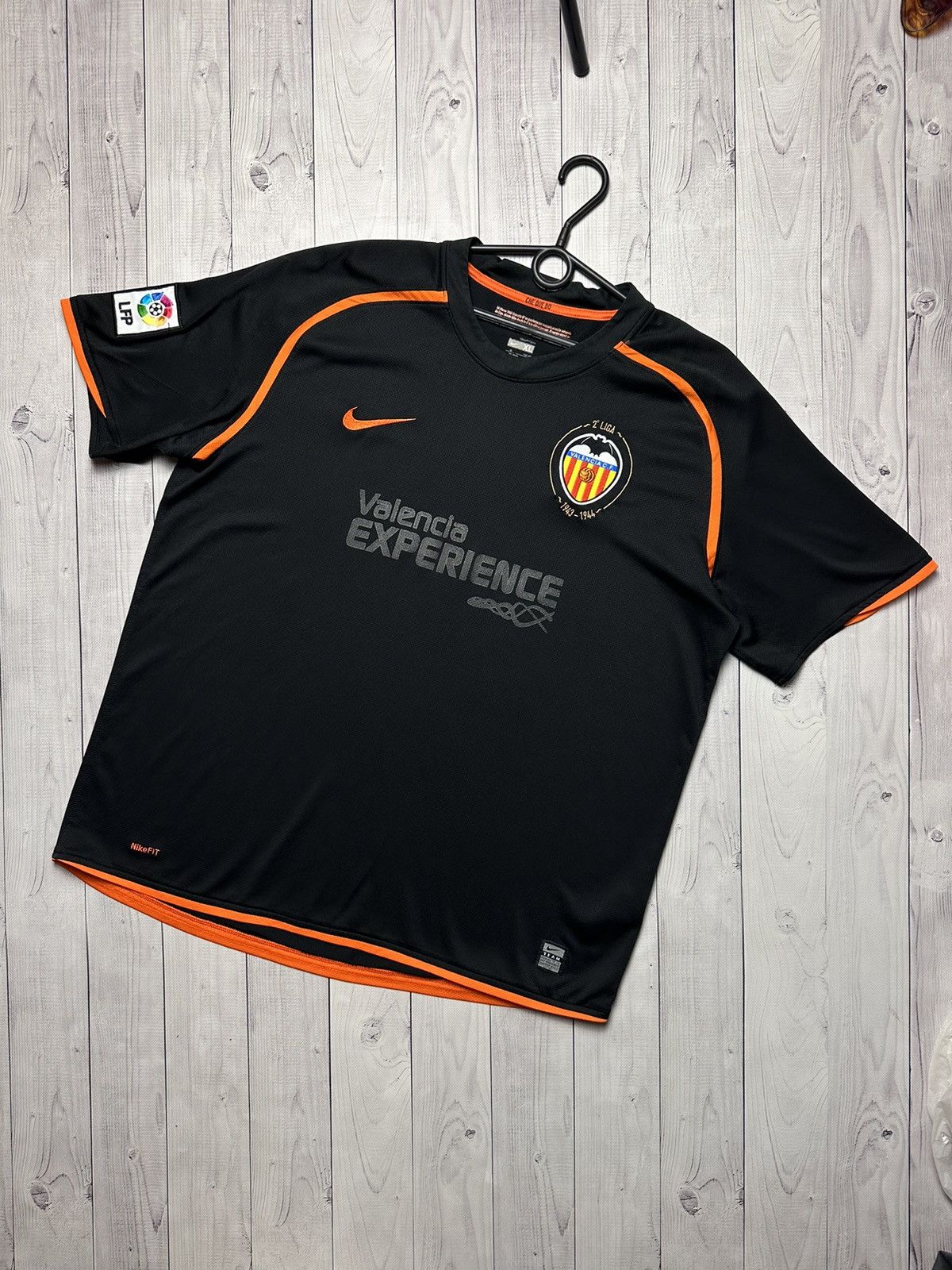 Nike × Vintage Vintage Nike Valencia soccer jersey size XL black Size US XL / EU 56 / 4 - 1 Thumbnail