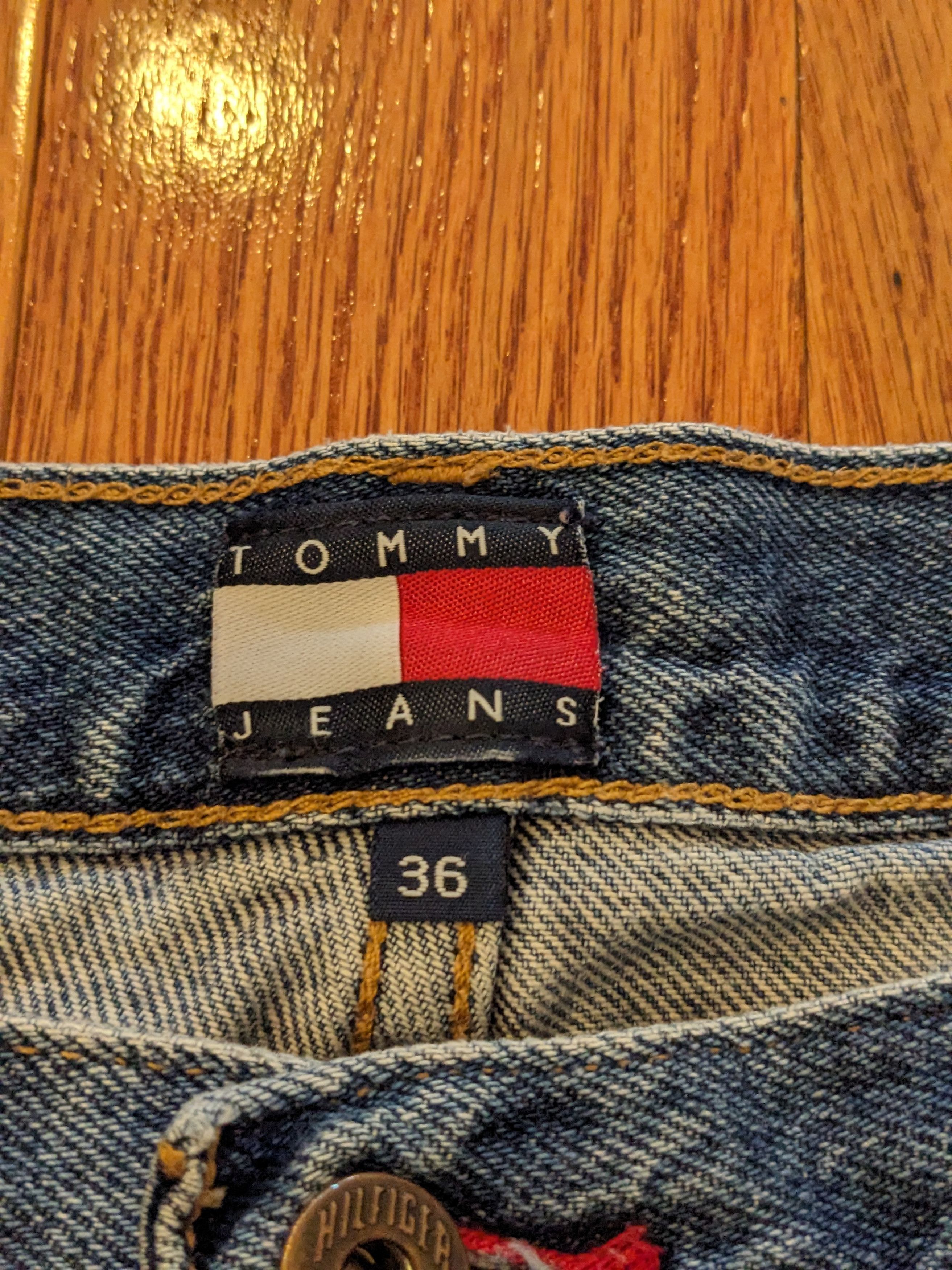 Tommy Hilfiger × Vintage Vintage Y2K Tommy Jeans Size 36 Jeans Blue Denim Jorts Size US 36 / EU 52 - 5 Thumbnail