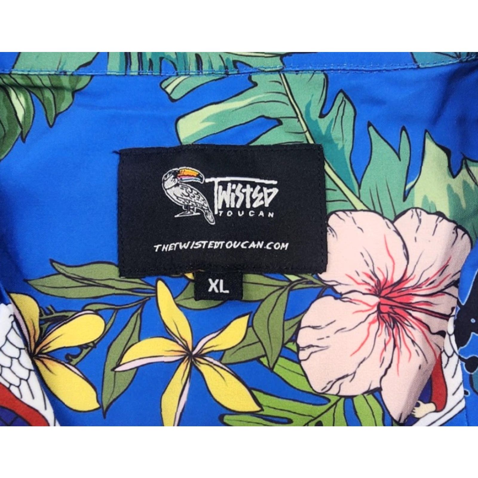 Twisted X Twisted Tucan Shirt Mens XL Blue Hawaiian Button Up Short Sleeve Floral Size US XL / EU 56 / 4 - 7 Thumbnail