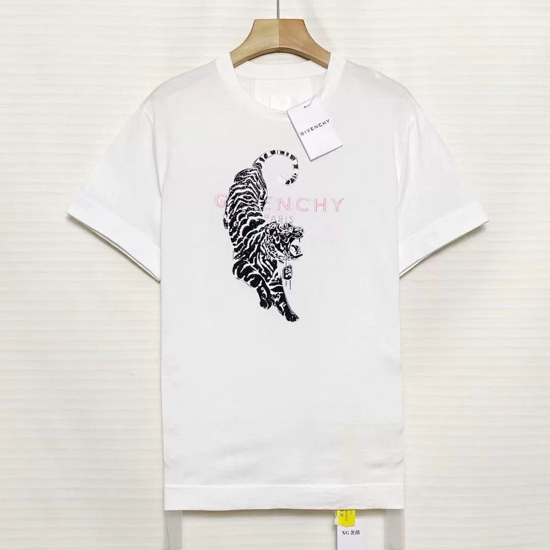 Givenchy Givenchy Crystal Tiger Head Embroidered Crewneck Tee Size US M / EU 48-50 / 2 - 1 Thumbnail
