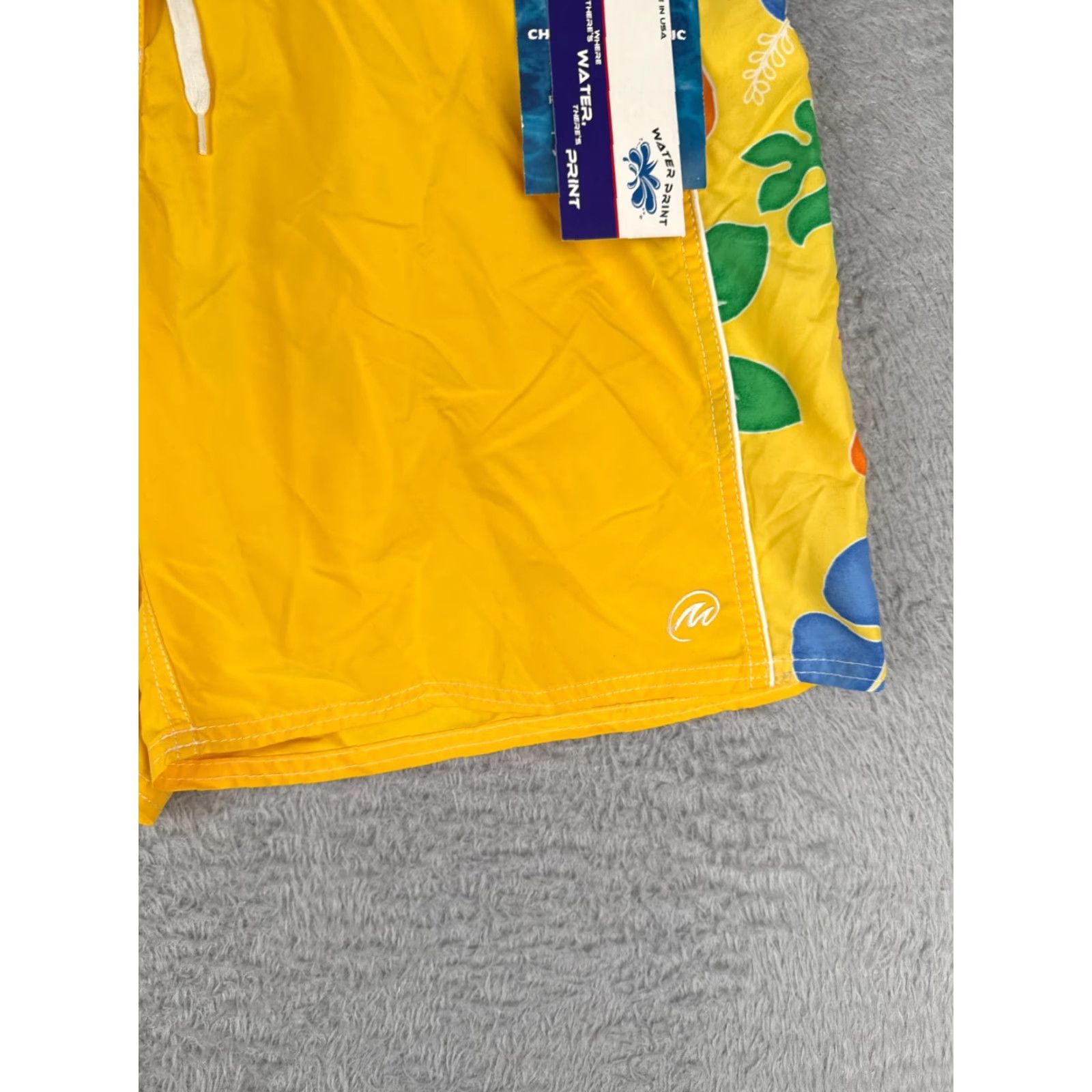 Vintage VINTAGE Mysterioso Women Board Shorts 14 Yellow Pattern Changing Chameleon Fabric Swim Bottoms Size 36" / US 14 / IT 50 - 2 Thumbnail