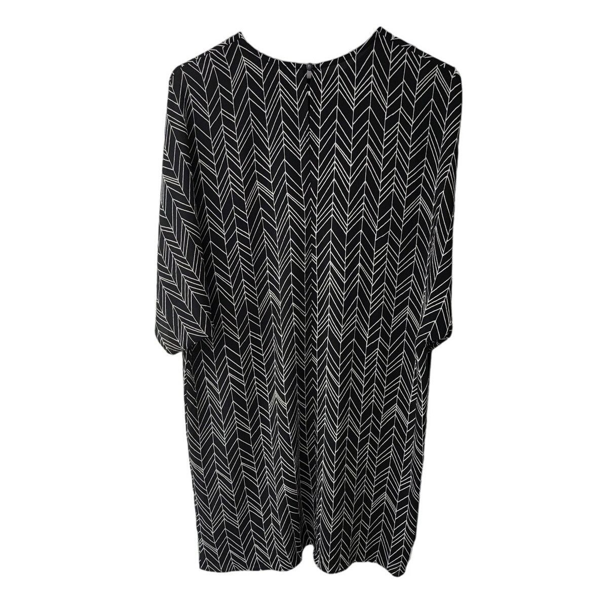 Vince Camuto Vince Camuto B & W Herringbone Geo 1/2 Sleeve Shift Dress-XS Size XS / US 0-2 / IT 36-38 - 3 Thumbnail