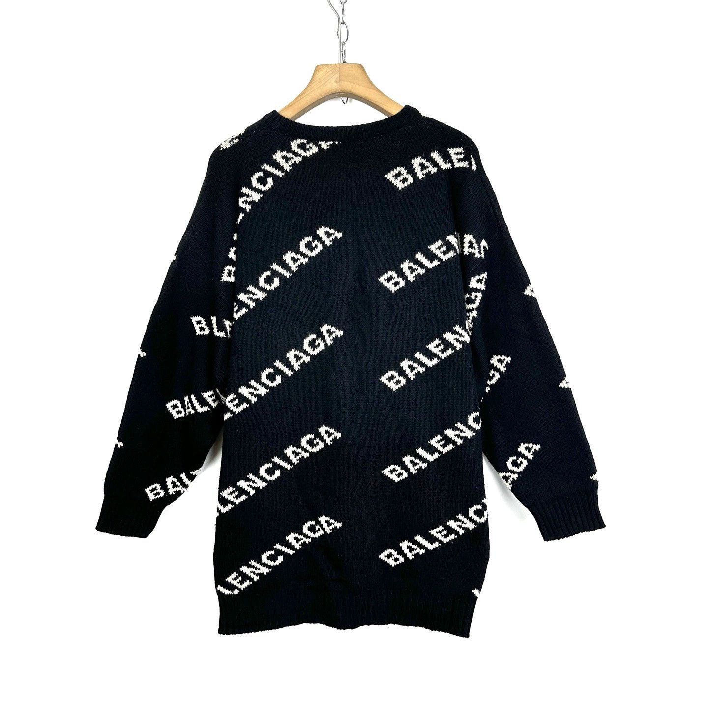 Balenciaga A must-have for trendsetters! Balenciaga ogo sweater Size L / US 10 / IT 46 - 3 Thumbnail