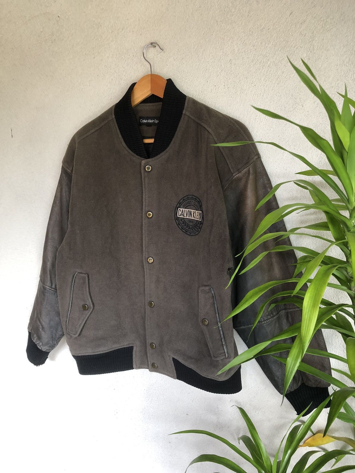 Calvin Klein × Japanese Brand × Vintage Vintage Calvin Klein Sport Varsity Half Leather Jacket Size US L / EU 52-54 / 3 - 3 Thumbnail