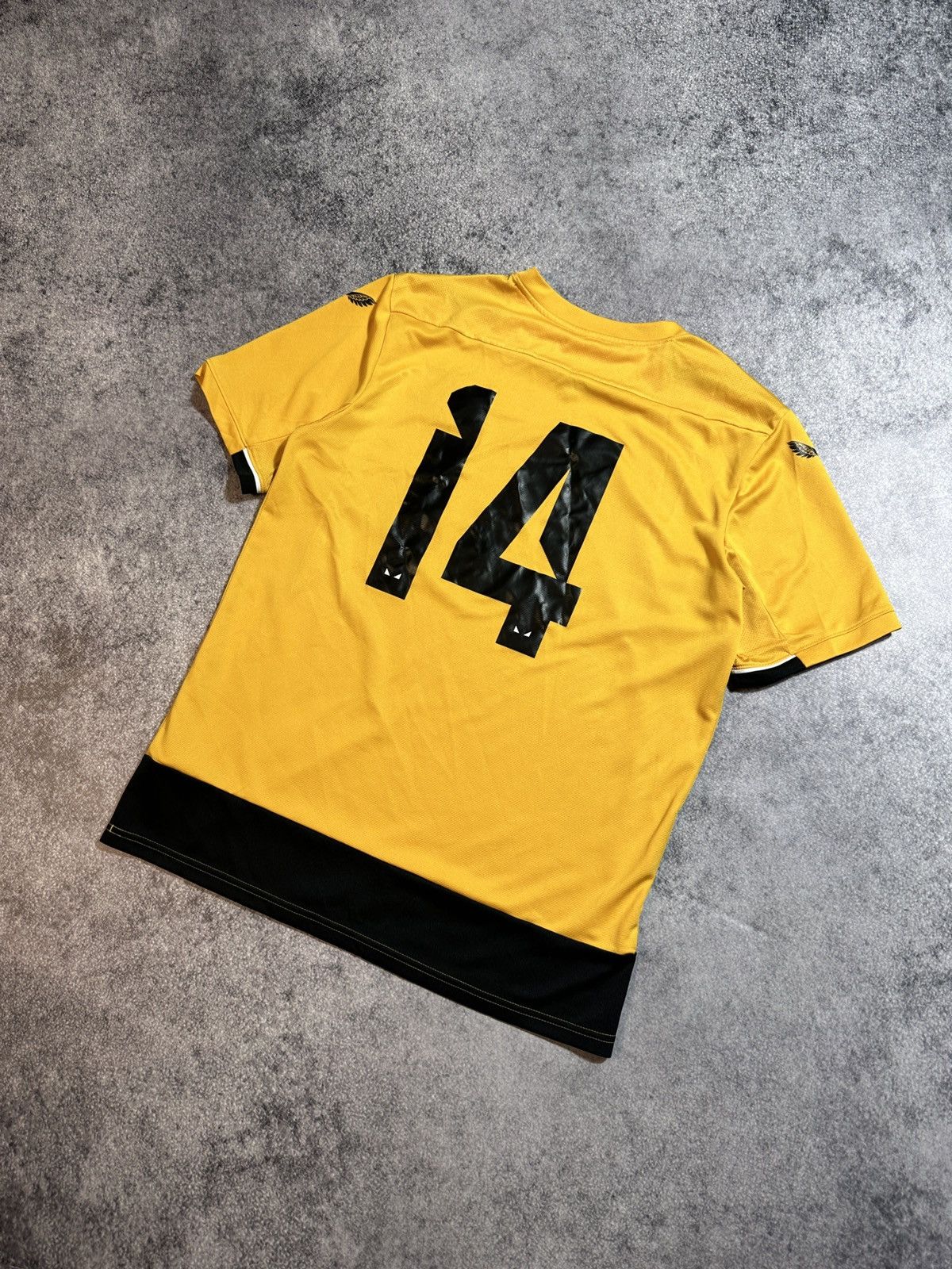 Castore Castore Wolverhampton Wanderers Soccer Jersey Streetwear L Size US M / EU 48-50 / 2 - 4 Thumbnail