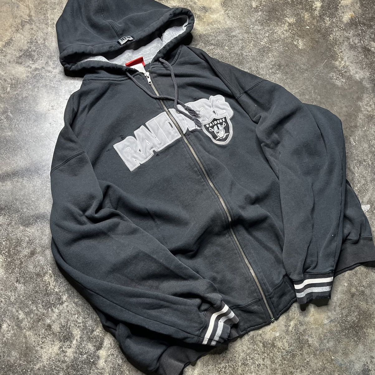 Vintage vintage raiders nfl zip up thrashed hoodie Size US XXL / EU 58 / 5 - 2 Thumbnail