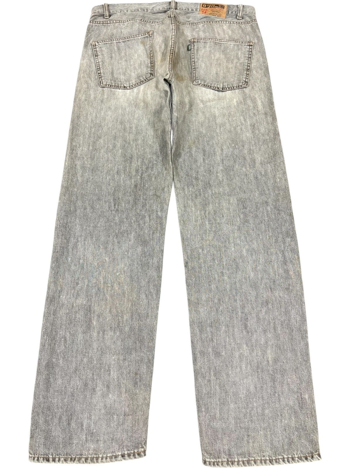 Japanese Brand Vintage Japanese Deluxe Charcoal Wash Baggy Jeans Size US 37 - 2 Thumbnail