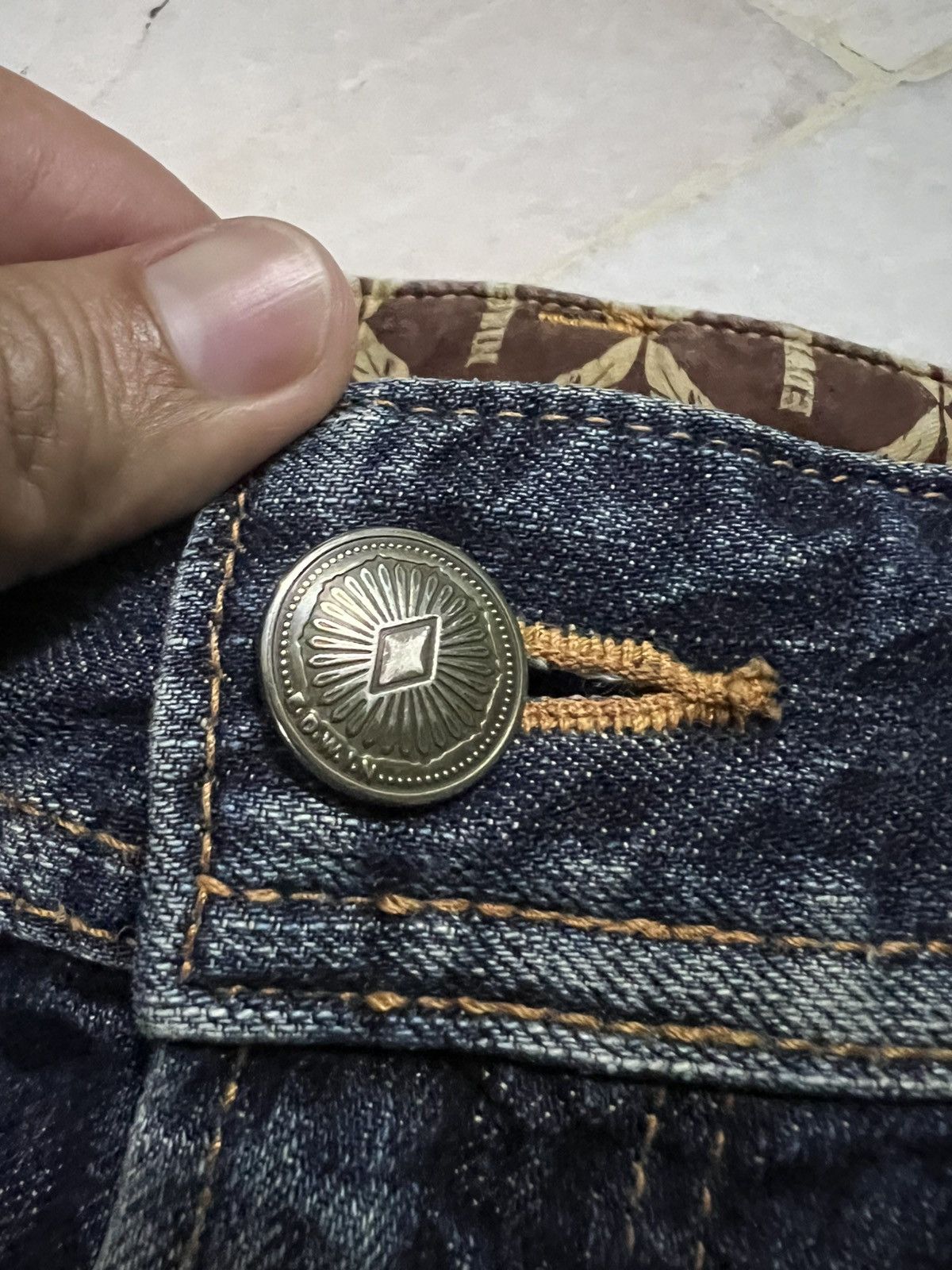 Edwin × Japanese Brand × Vintage 💥Flare💥Edwin Buffalo Head Distress Jean Size US 35 - 12 Thumbnail