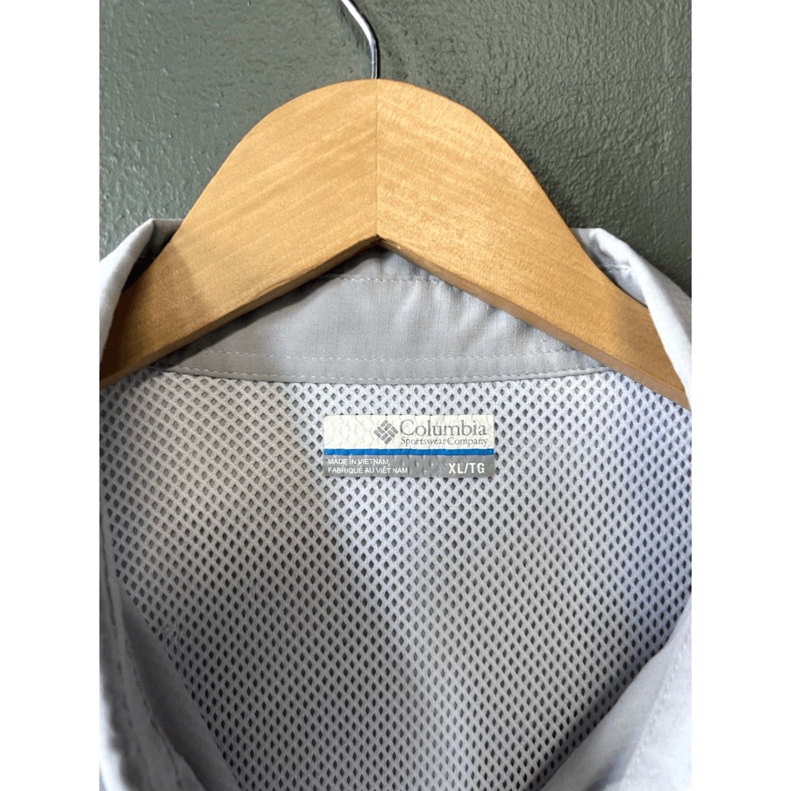 Doublet Columbia Mens Short Sleeve Button-Up Shirt XL Gray Pockets Size US XL / EU 56 / 4 - 3 Thumbnail