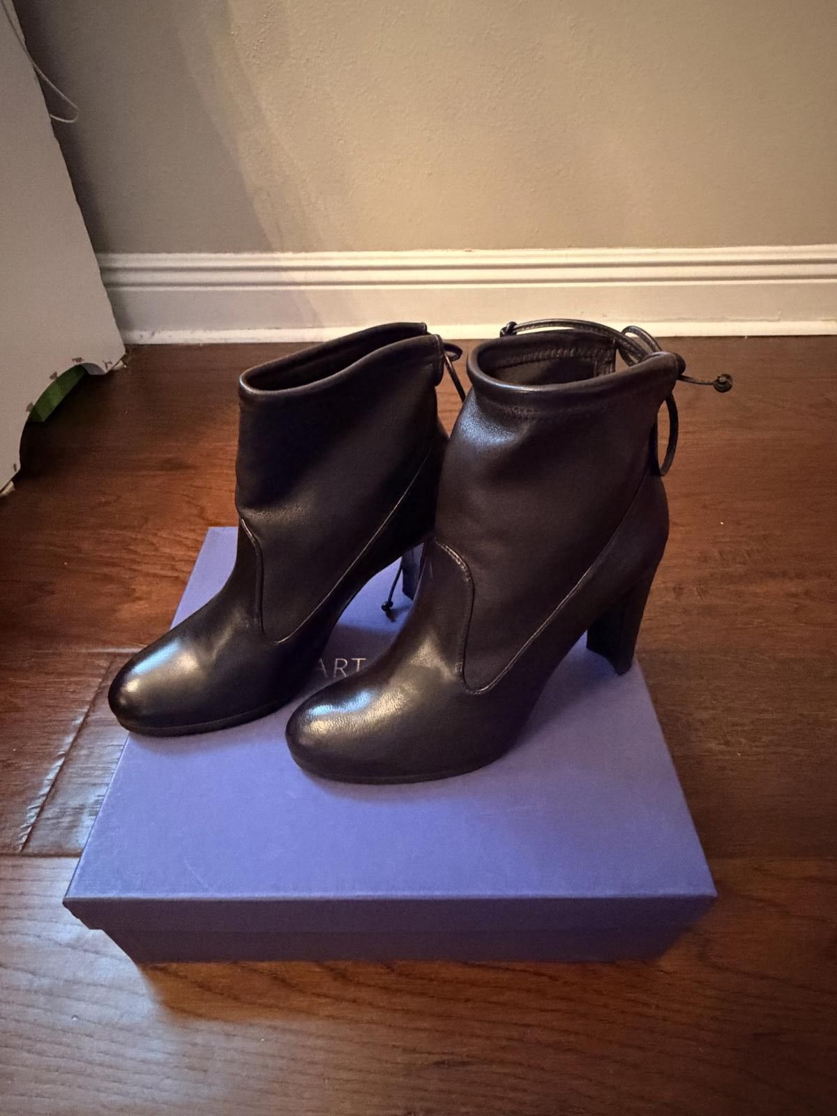 Stuart Weitzman Stuart Weitzman Black Leather Ankle Boots Size 7 Size US 7 / IT 37 - 1 Thumbnail