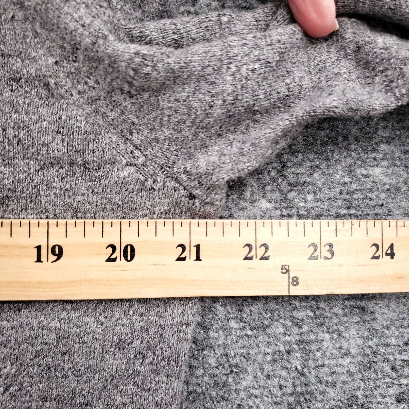 J.Crew J.CREW Sweater Mens L Gray V-Neck Pullover Slim Fit Long Sleeve Knit Shirt Size US L / EU 52-54 / 3 - 6 Thumbnail