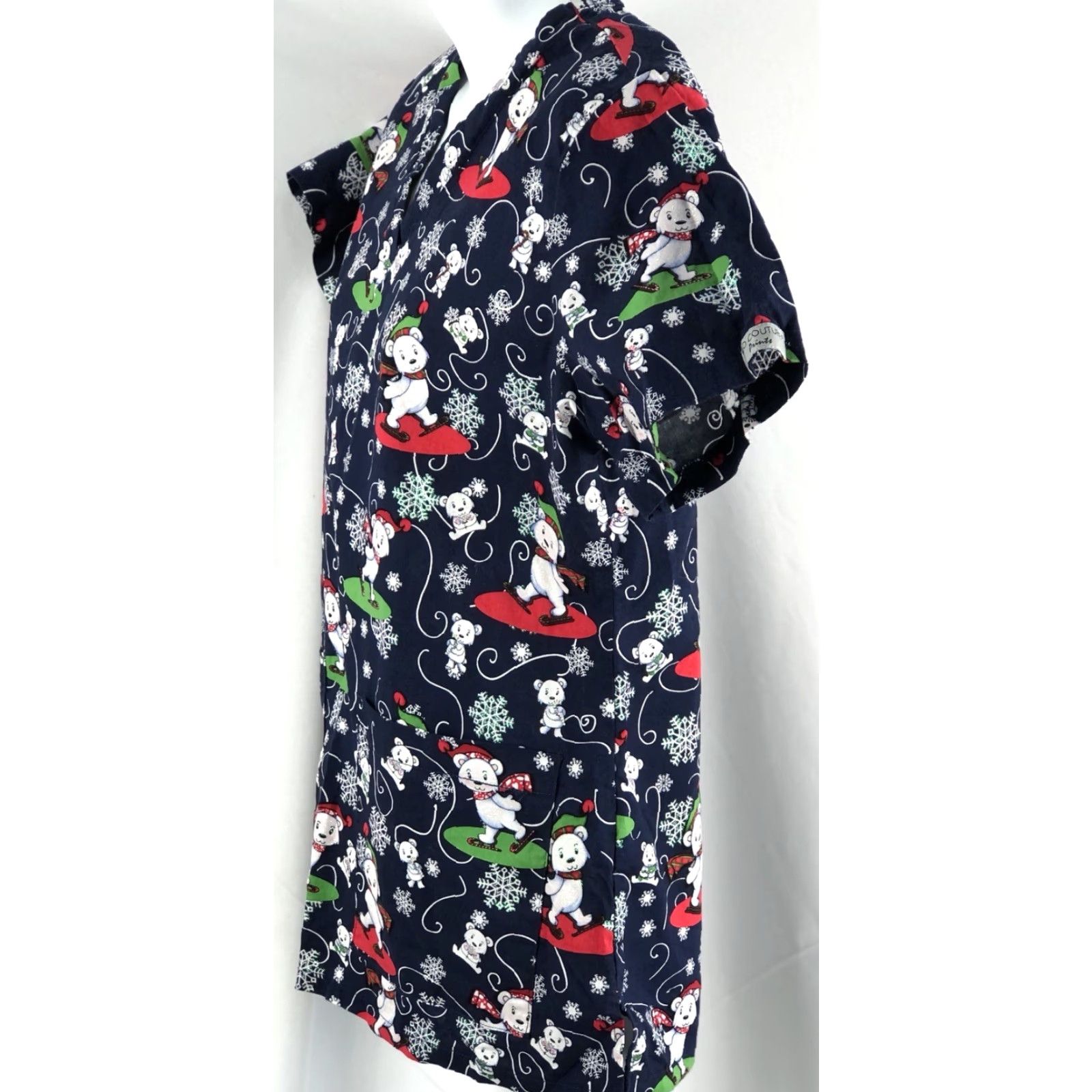 Vintage Med Couture Scrubs Top M Christmas Bears ShortSleeve Pockets PullOver Blue Womens Size US M / EU 48-50 / 2 - 2 Thumbnail
