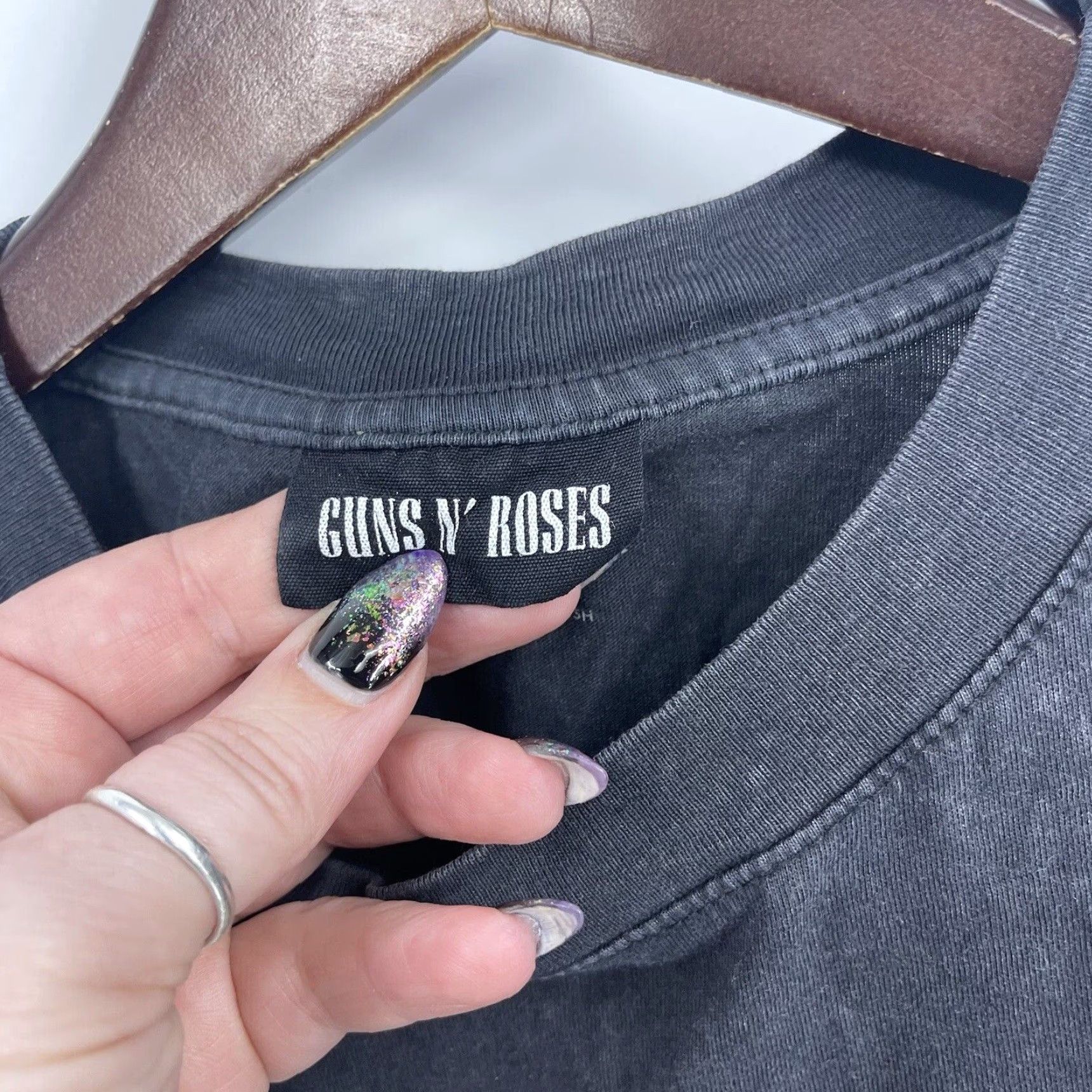Cotton On GUNS N' ROSES x Cotton On T-Shirt Men Small Oversized Black 90s Rock Band Tee Mens Small Shirt Printed Logo Size US S / EU 44-46 / 1 - 6 Thumbnail