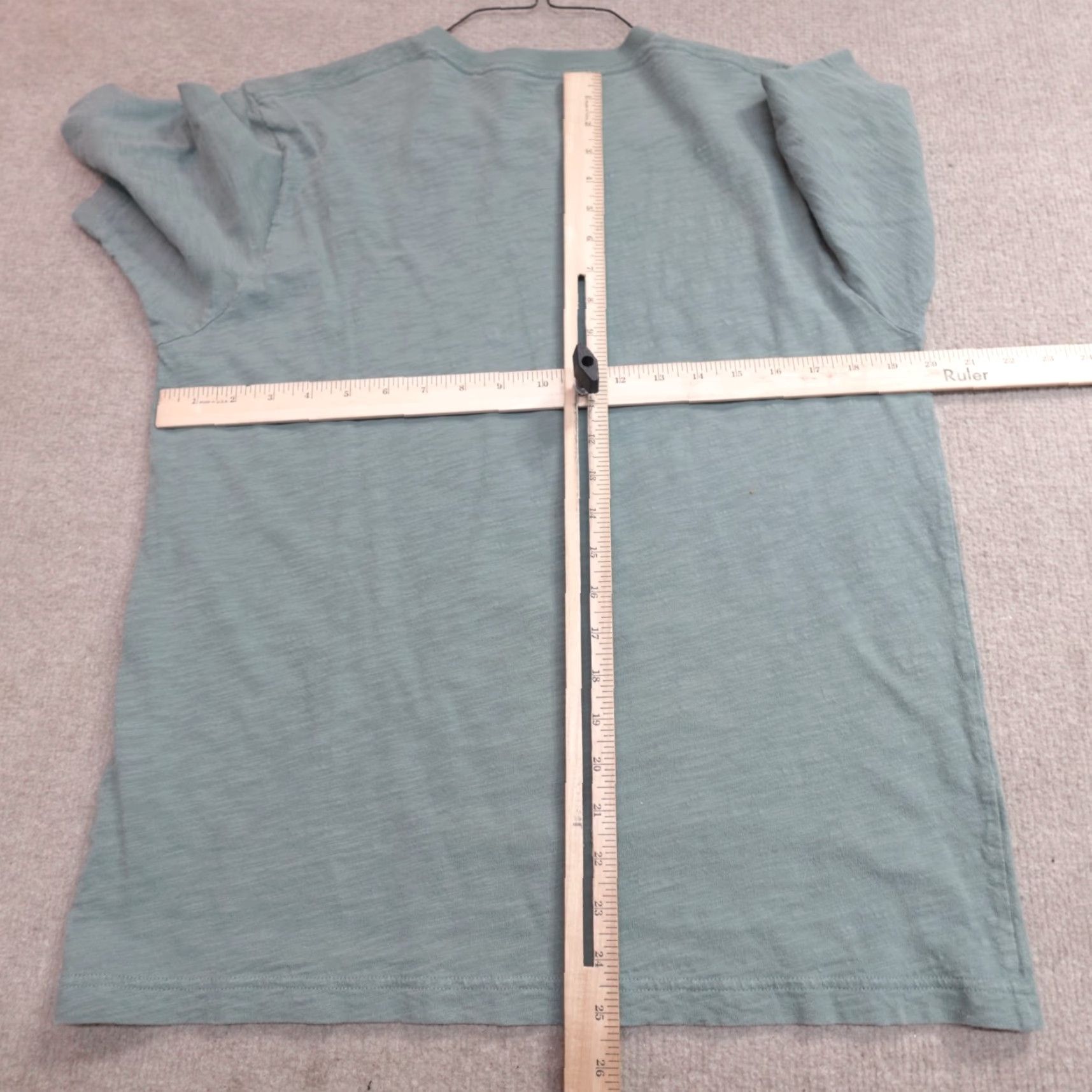 Uniqlo Uniqlo Shirt Medium Green Slubbed Shogun Samurai MFA Shirt Mens M Green Cotton Crew Neck Short Sleeve NBD Ships Next Business Day Size US M / EU 48-50 / 2 - 5 Thumbnail