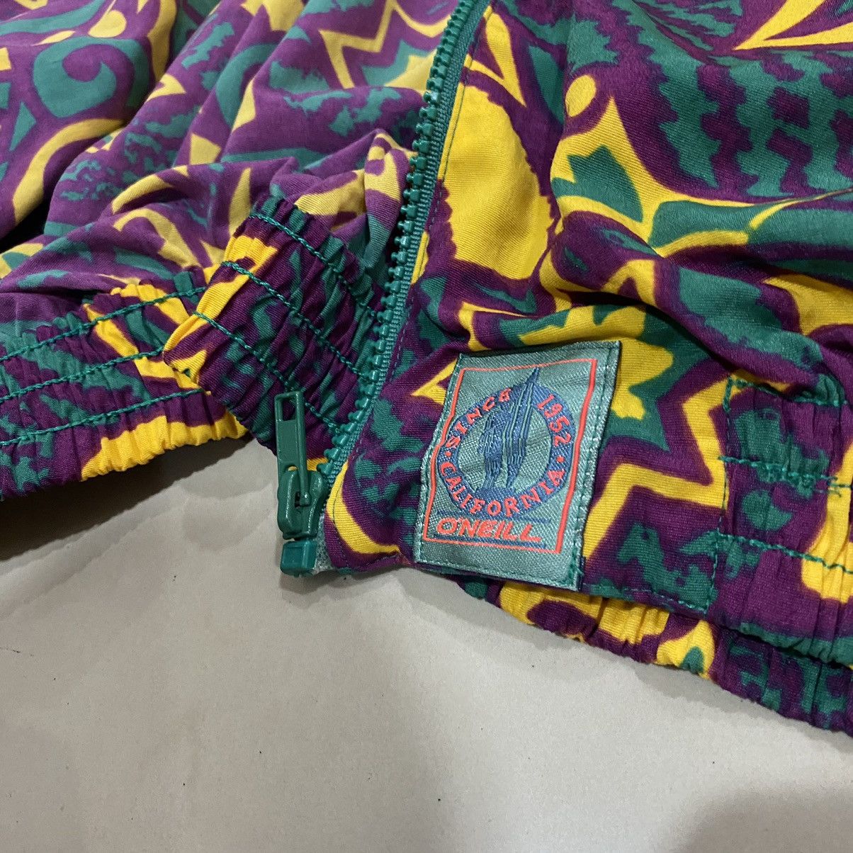 Art Comes First × O'Neill 🔥VINTAGES ONEILL OVERPRINTS HOODIE JACKET Size US M / EU 48-50 / 2 - 9 Thumbnail