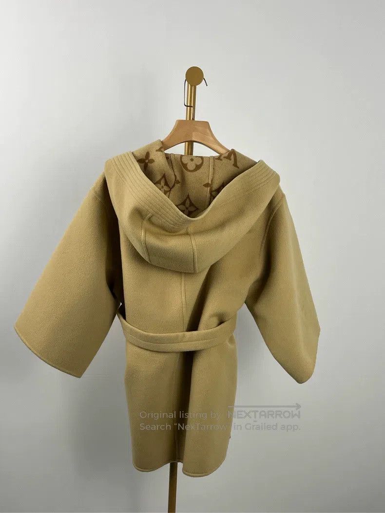 Louis Vuitton Louis Vuitton Khaki logo hooded wool coat Size XS / US 0-2 / IT 36-38 - 2 Thumbnail