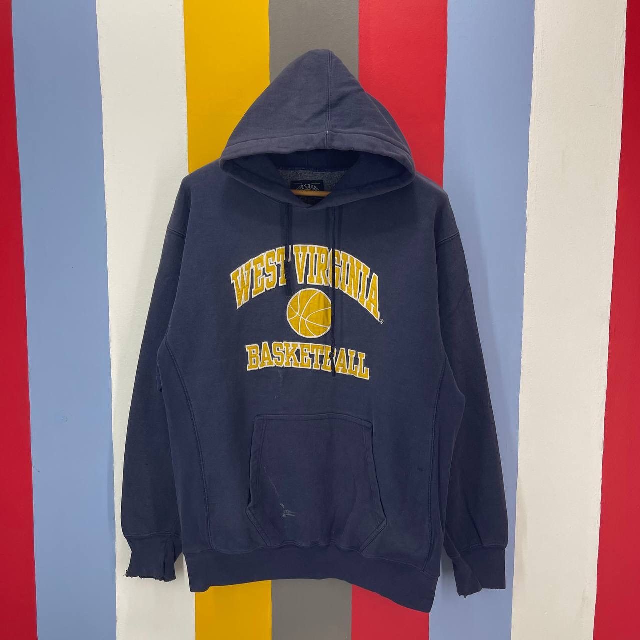 Steve And Barrys WEST VIRGINIA BASKETBALL Hoodie Pullover #2631/26 Size US L / EU 52-54 / 3 - 1 Thumbnail