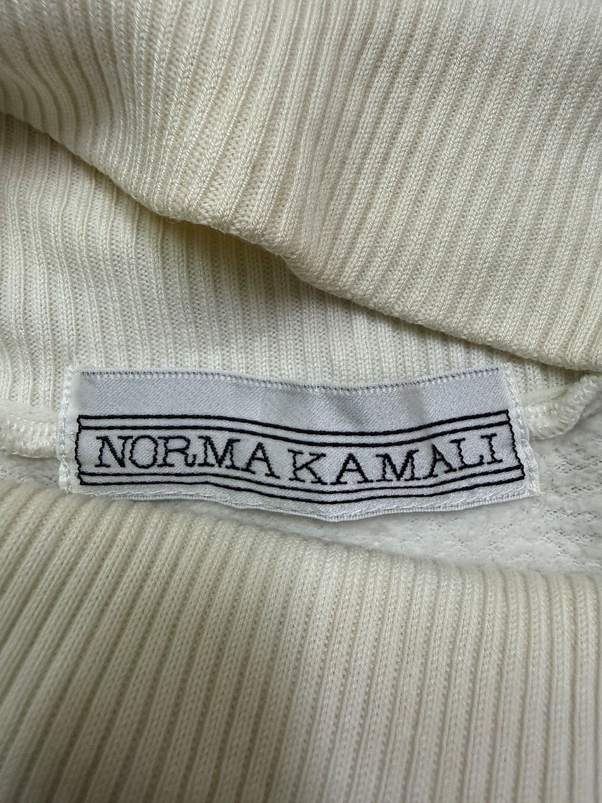 Norma Kamali Vintage Norma Kamali Tutrleneck Pullover Ribbed Cuffs Crop Size M / US 6-8 / IT 42-44 - 8 Thumbnail