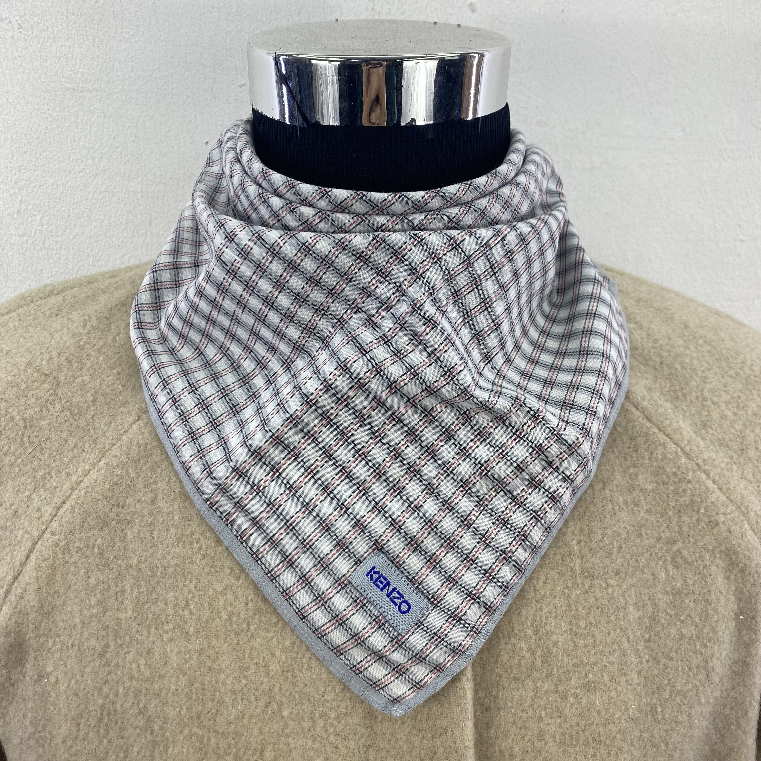 Kenzo × Vintage Vintage Kenzo Handkerchief Neckerchief Bandana H255P Size ONE SIZE - 1 Thumbnail