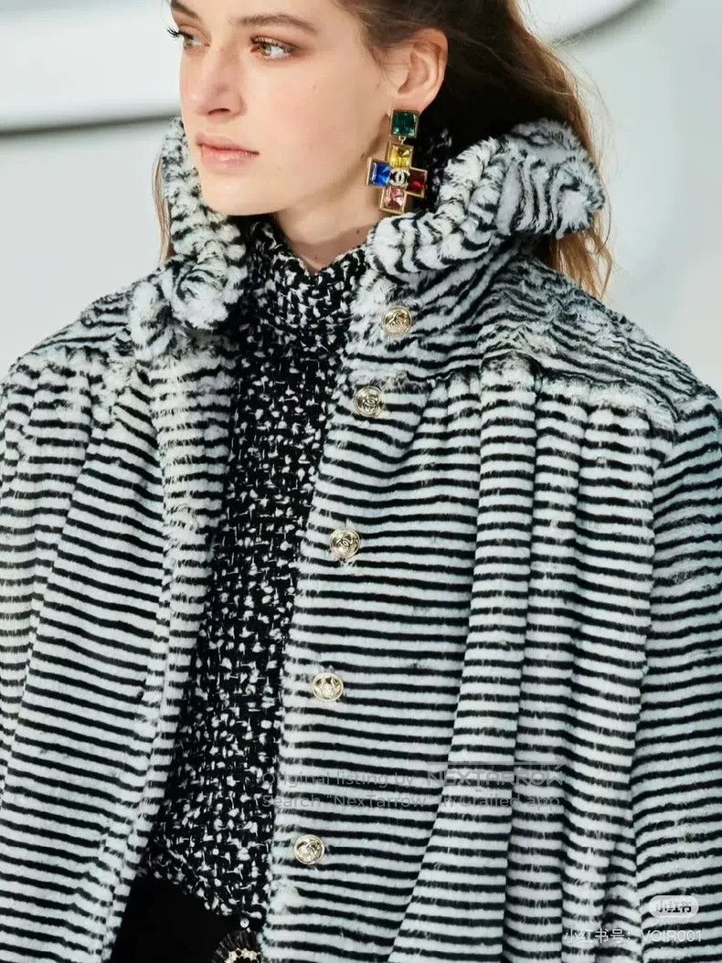 Chanel Chanel Equestrian series striped eco-friendly fur coat Size XS / US 0-2 / IT 36-38 - 8 Thumbnail