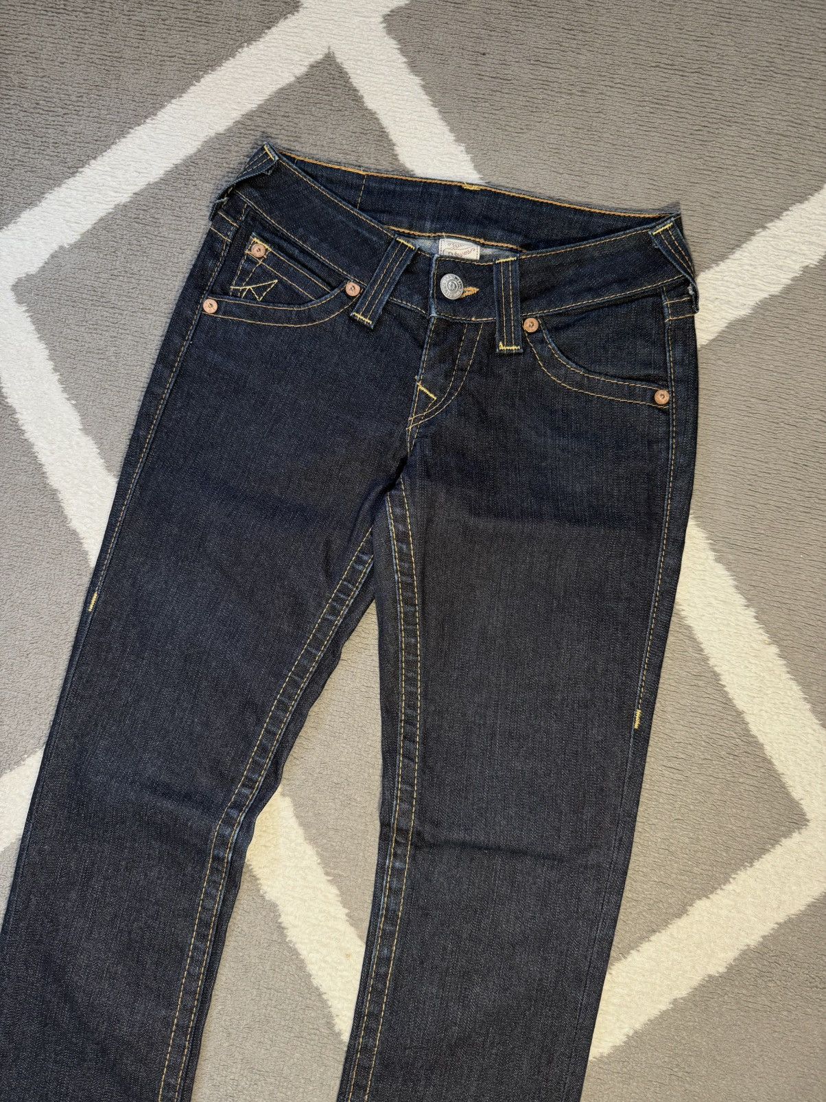 True Religion True Religion Gina Boot women’s Low-Rise Flared Jeans Size 25" / US 0 / IT 36 - 12 Thumbnail