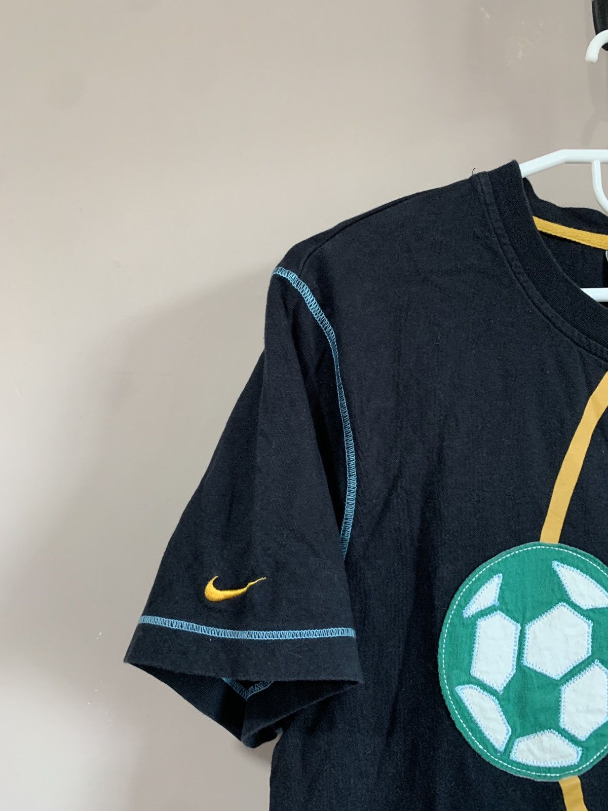Nike × Vintage Kaizer Chiefs Football T Shirt Nike Soccer Size M Size US M / EU 48-50 / 2 - 4 Thumbnail