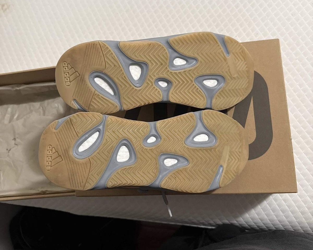 Adidas Yeezy 700 v2 Inertia Size US 10.5 / EU 43-44 - 5 Thumbnail