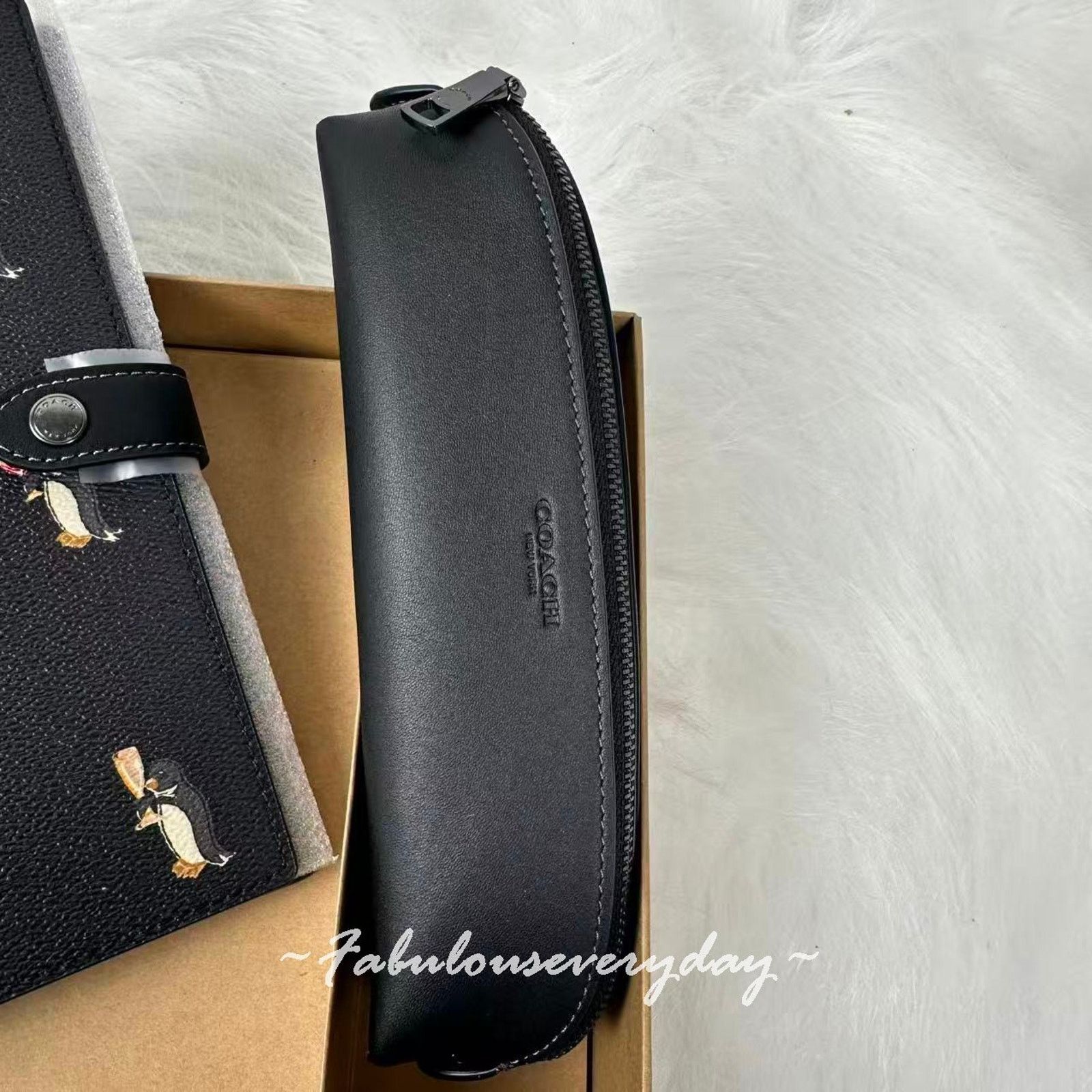 Coach Coach Boxed Notebook Pencil Case Set Penguin Print Black Size ONE SIZE - 3 Thumbnail