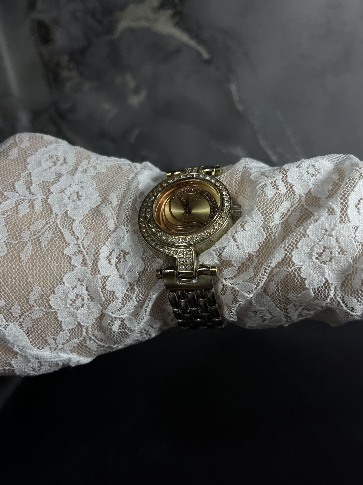 Jewelry Gold-Tone Rhinestone Watch, Japan Quartz, Vintage Style Size ONE SIZE - 5 Thumbnail