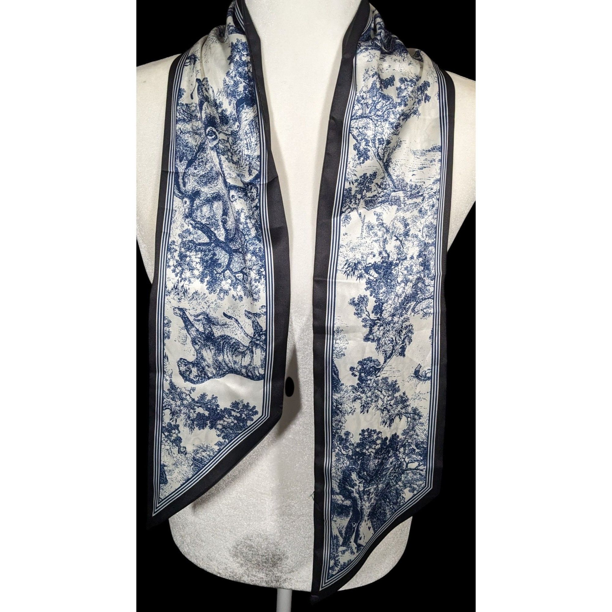 Other Animal Themed Blue And White Reversible Lightweight Scarf Size ONE SIZE - 1 Thumbnail