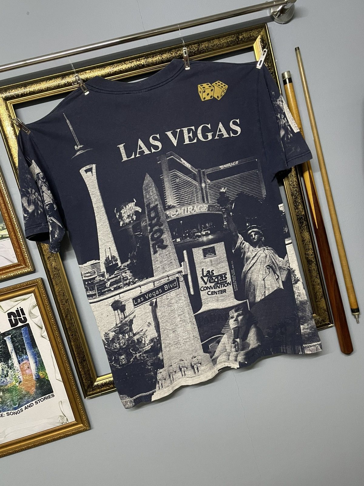 Vintage Rare Vintage 1998 Edwards Teez Iconic Las Vegas OVP Graphic Size US L / EU 52-54 / 3 - 11 Thumbnail