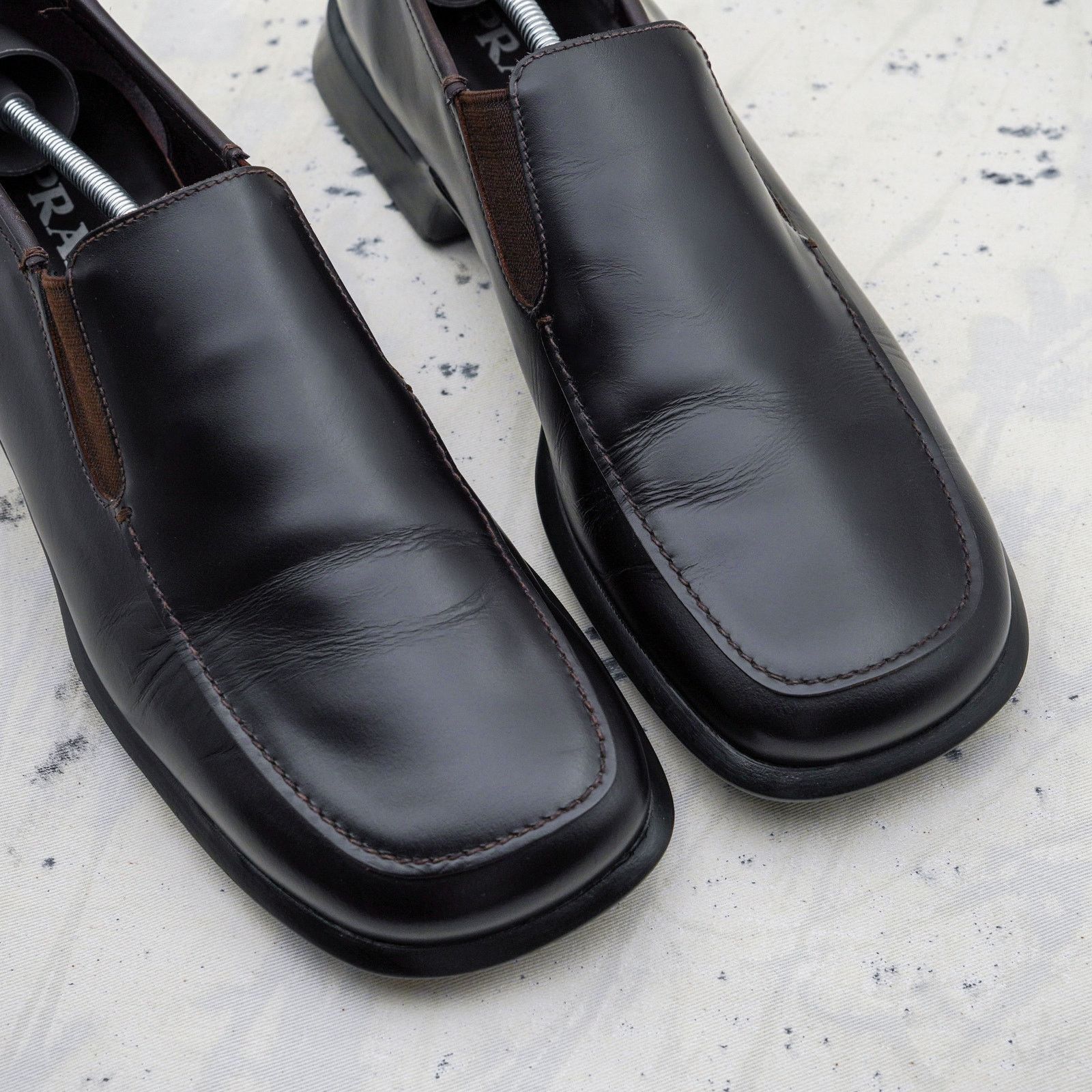 Prada Vintage prada classic brown formal leather loafers shoes Size US 8.5 / EU 41-42 - 8 Thumbnail