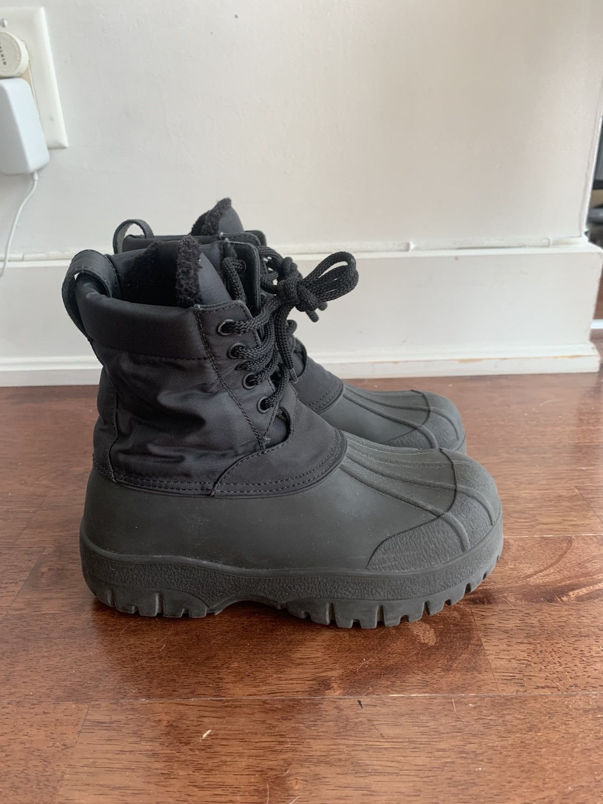 celine風duck boots Round-Toe Edison Winter City Duck Boots | Hype Streetwear - RADPRESENT