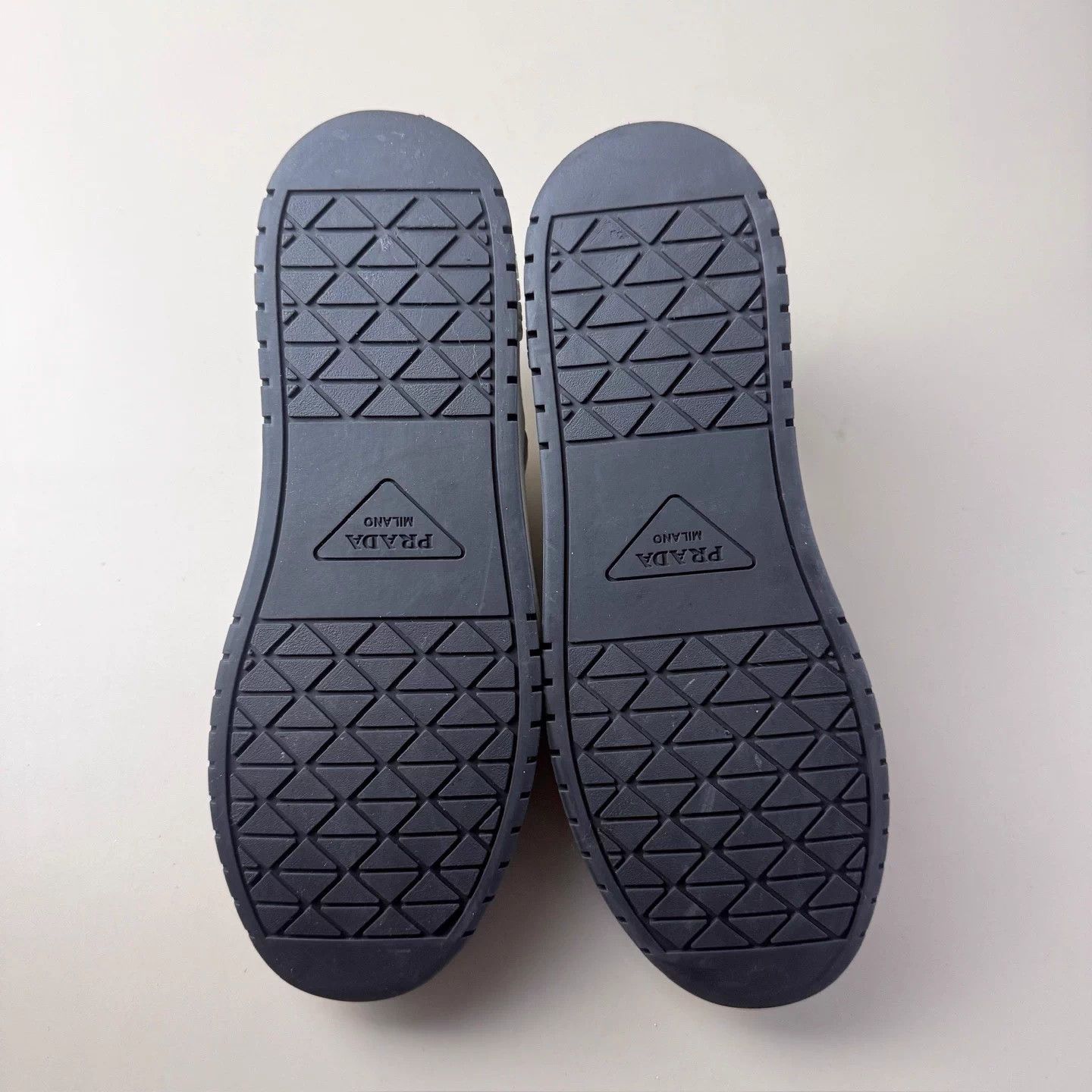 Prada Prada B&W Triangle Logo Sneakers 37 EU Size US 6 / IT 36 - 6 Thumbnail
