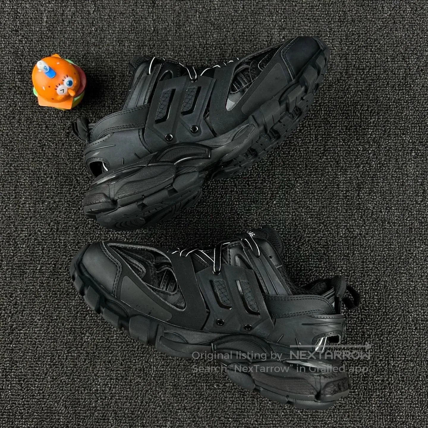 Balenciaga balenciaga black sports shoes for women. Size US 5 / IT 35 - 3 Thumbnail